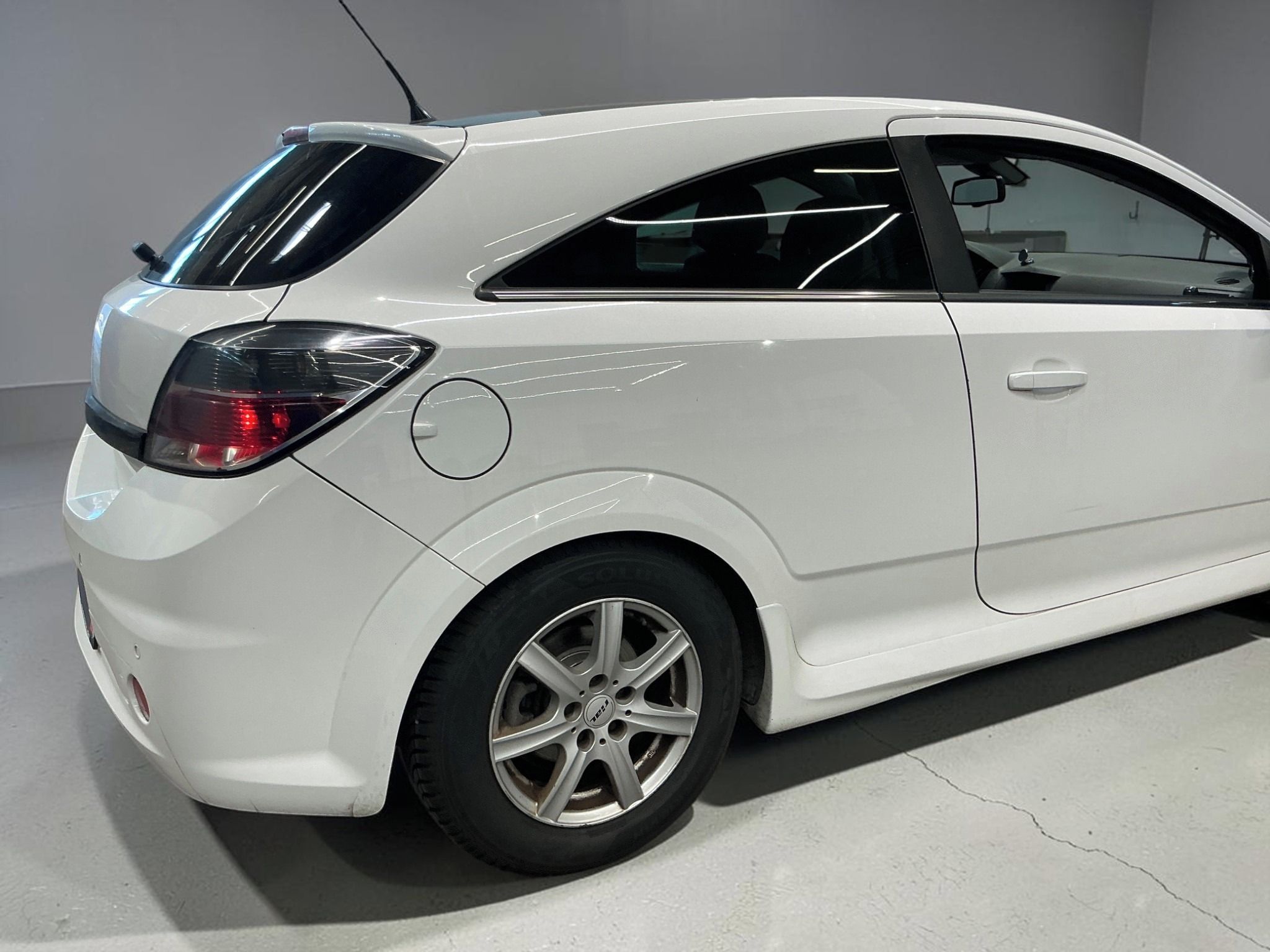 Opel Astra, GTC 1.8*Klima*Na splátky - fotka 5