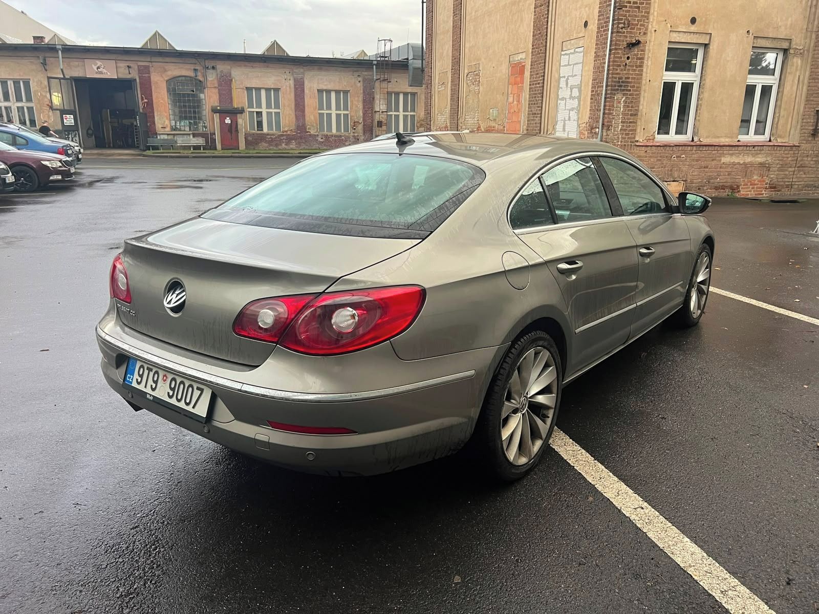 Volkswagen Passat CC, 2.0TDi, DSG, panorama, webasto - fotka 4