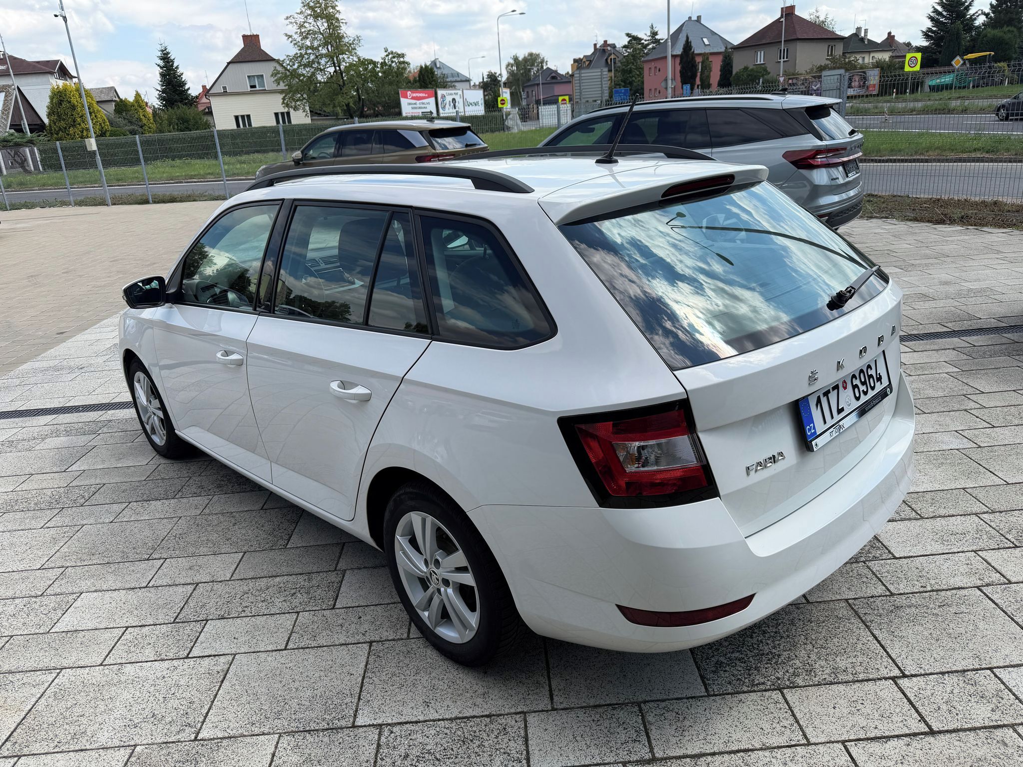 Škoda Fabia, Ambition  1,0TSI 70kW - fotka 3