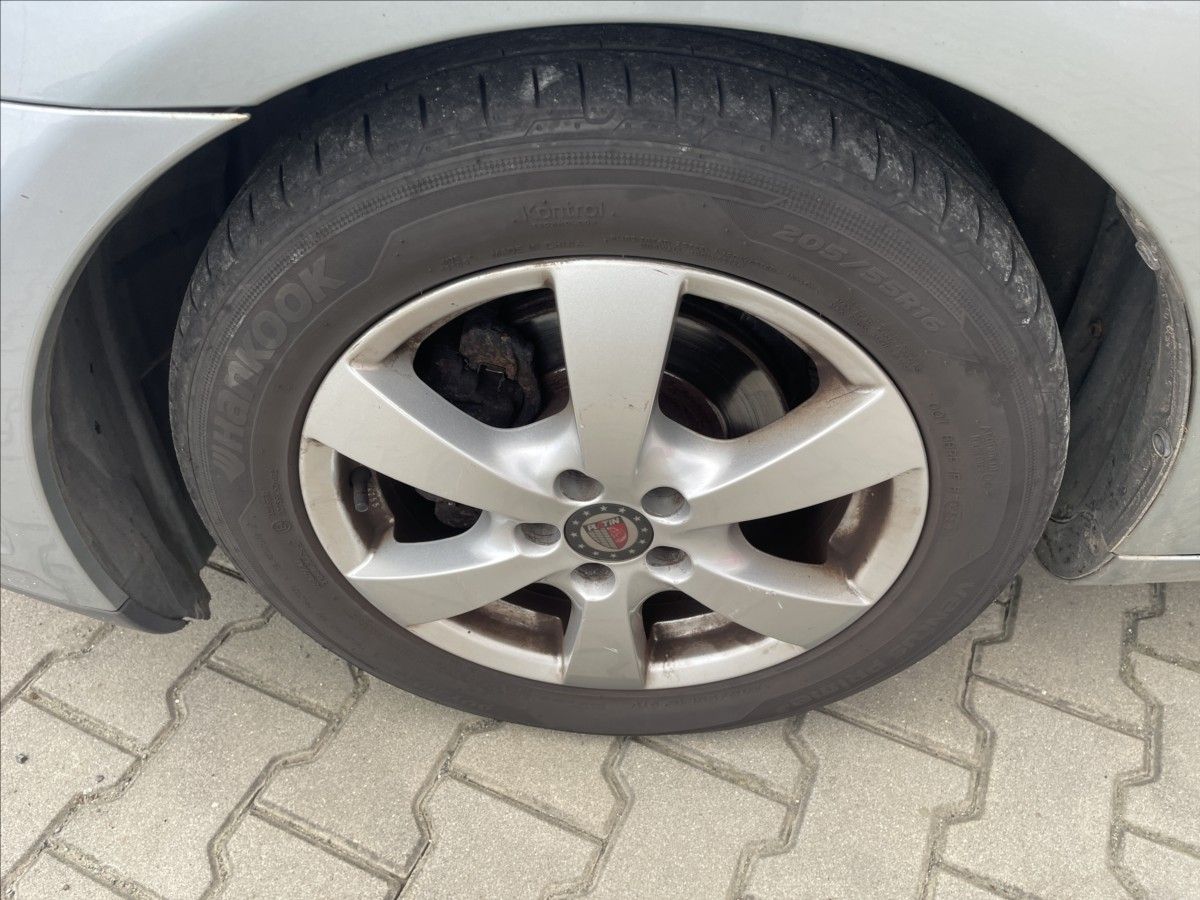 Toyota Avensis, 1,8 VVT-i DIGIKLIMA OK NOVÁ ST - fotka 6