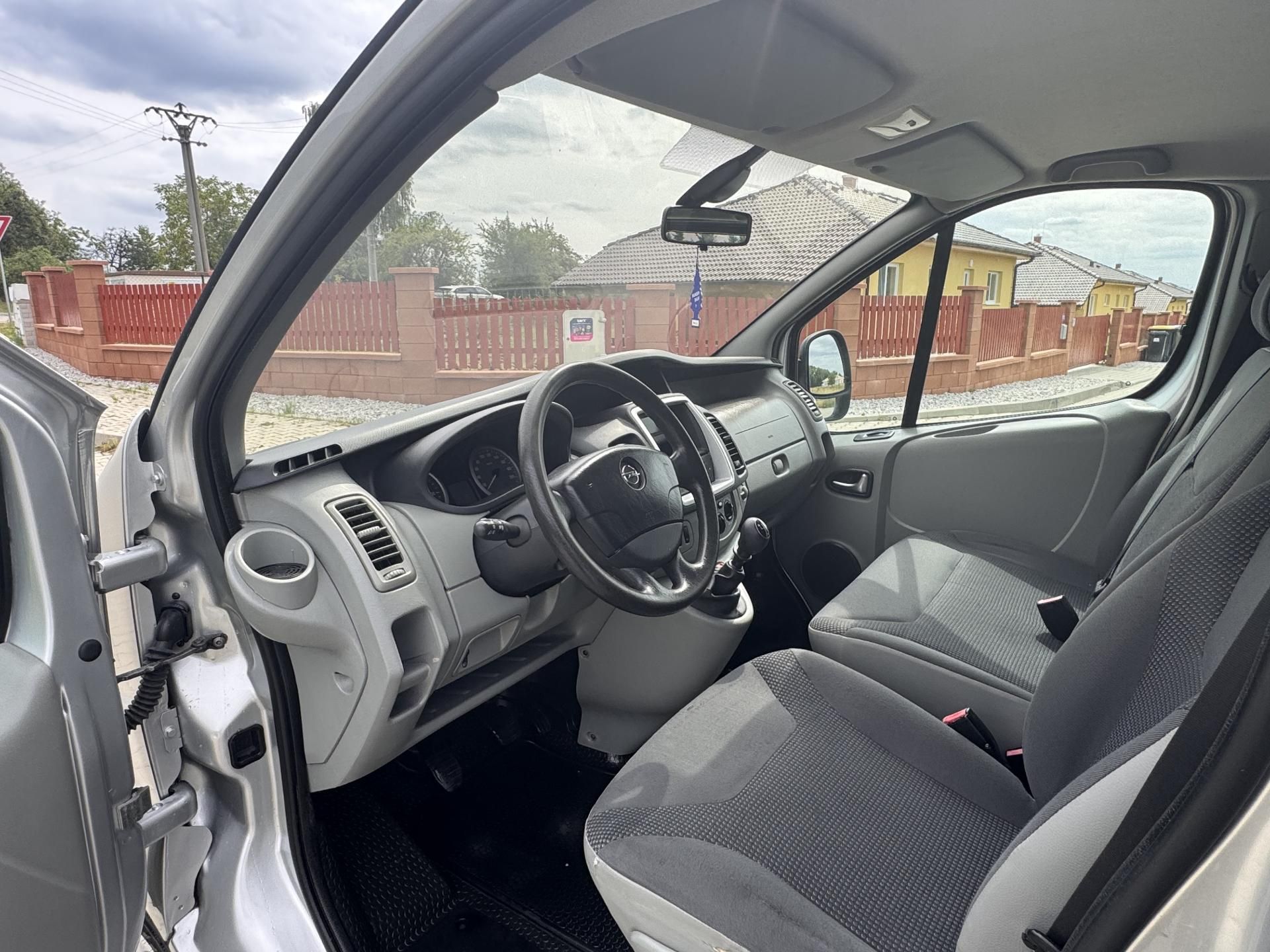 Opel Vivaro, 2.0CDTI 84Kw L2 - 9.Mist - fotka 5