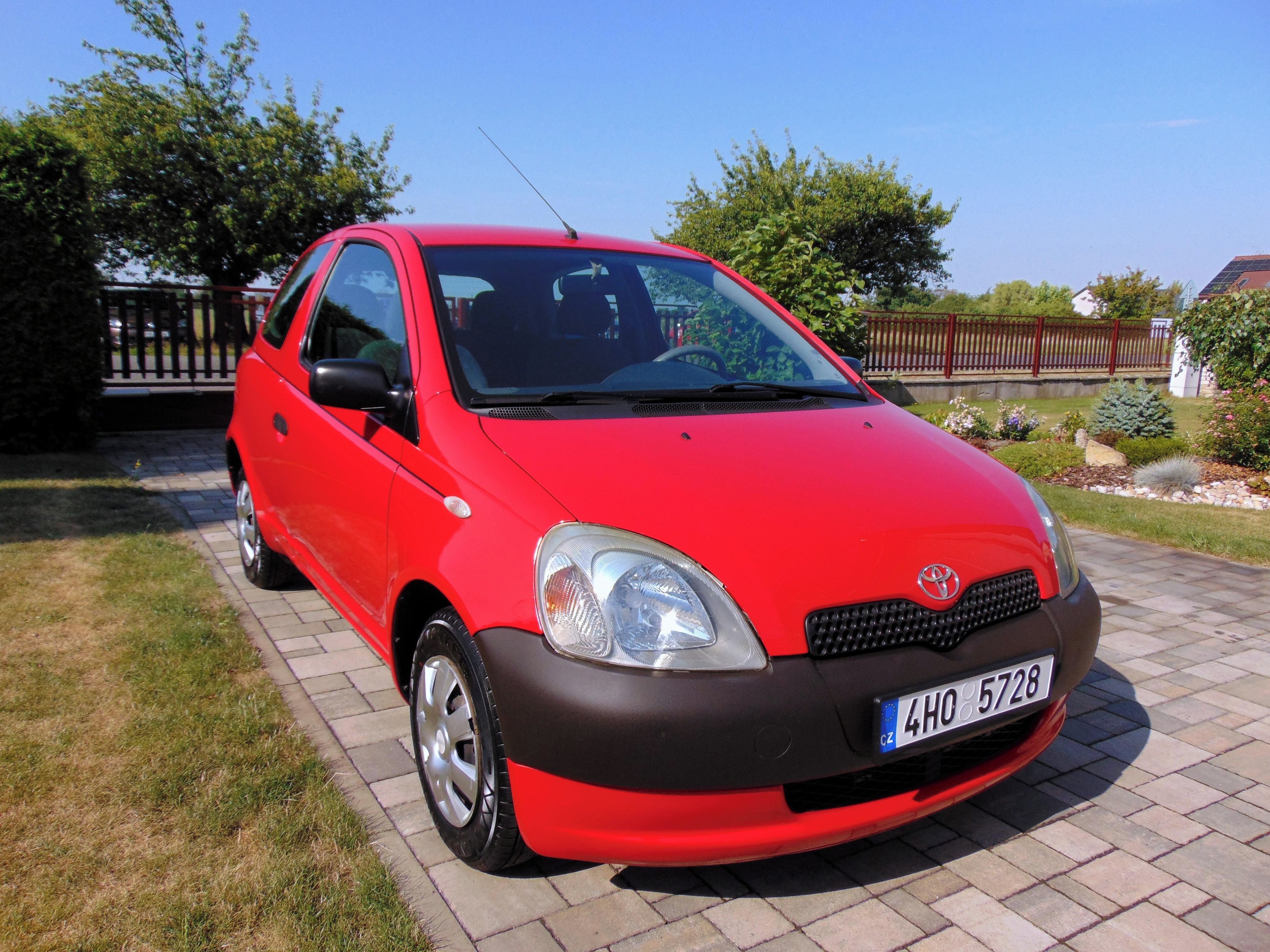Toyota Yaris, 1.0 50kW,BENZIN,PŮVOD ČR,KLIMA - fotka 3