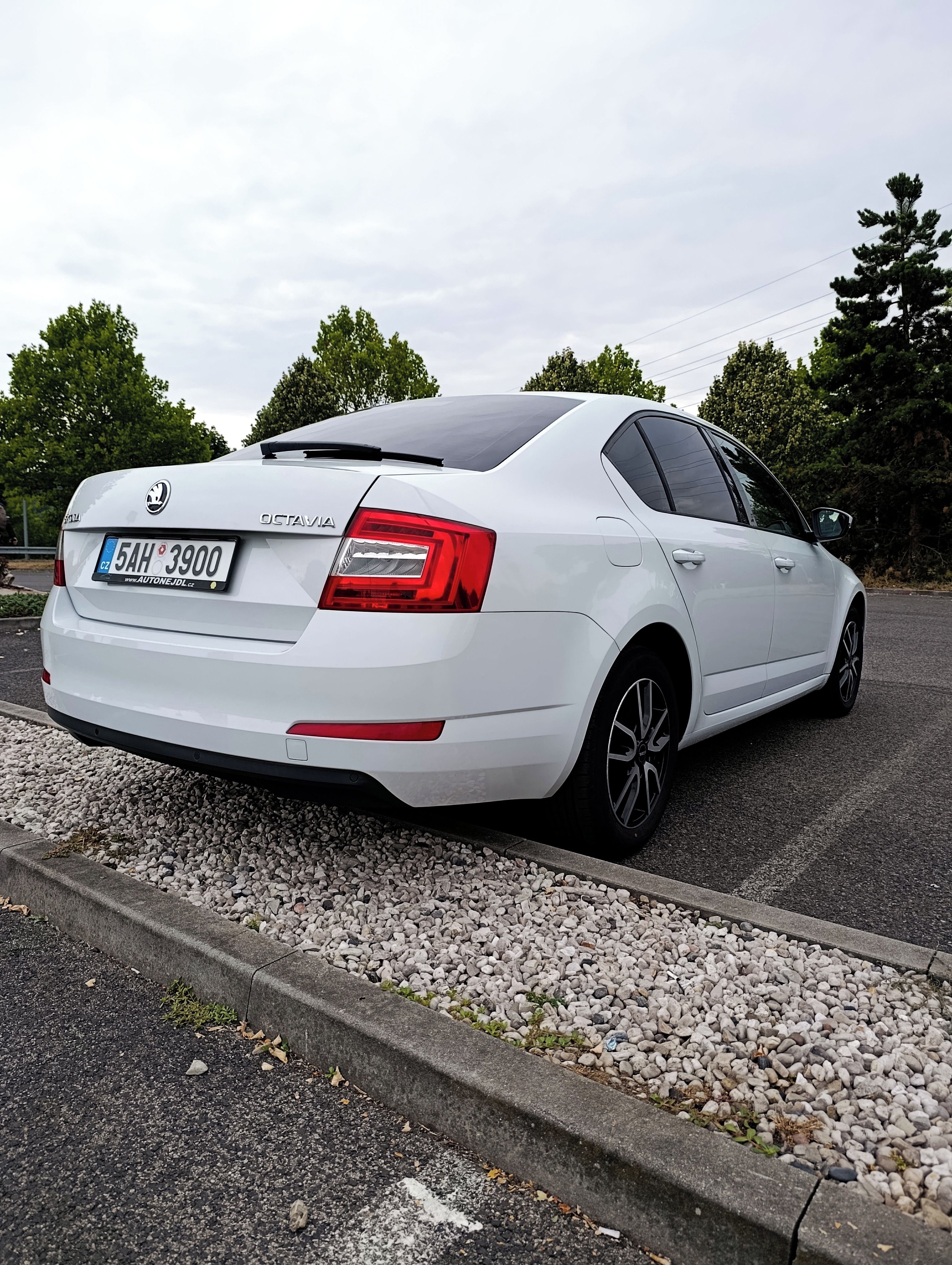 Škoda Octavia, 2016, 122 000 km, 1,2 TSI 81kW - fotka 5
