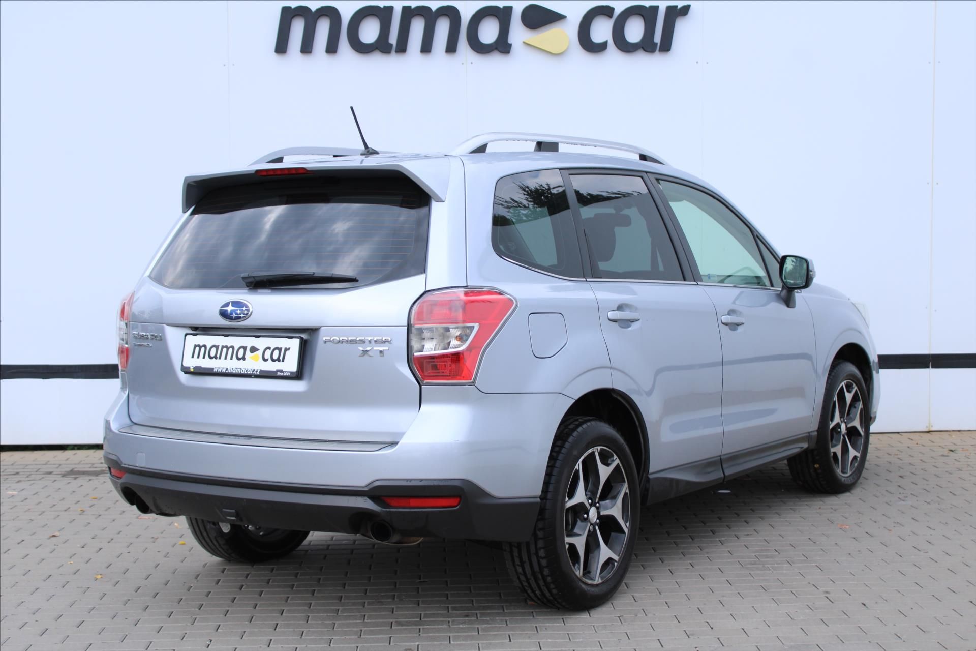 Subaru Forester, 2.0XT 177kW 4WD 1. MAJITEL ČR - fotka 2