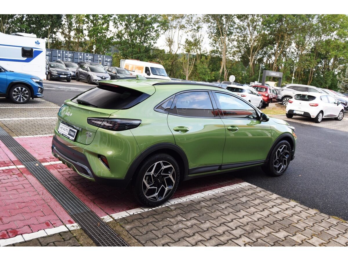 Kia XCee´d, 1,5 T-GDi 7DCT GT LINE - fotka 3