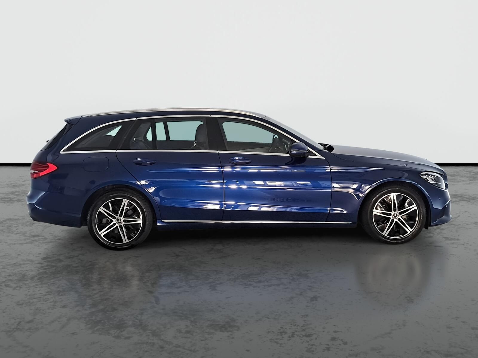 Mercedes-Benz Třídy C, 180, Automat, Serv.kniha, Kůže - fotka 6