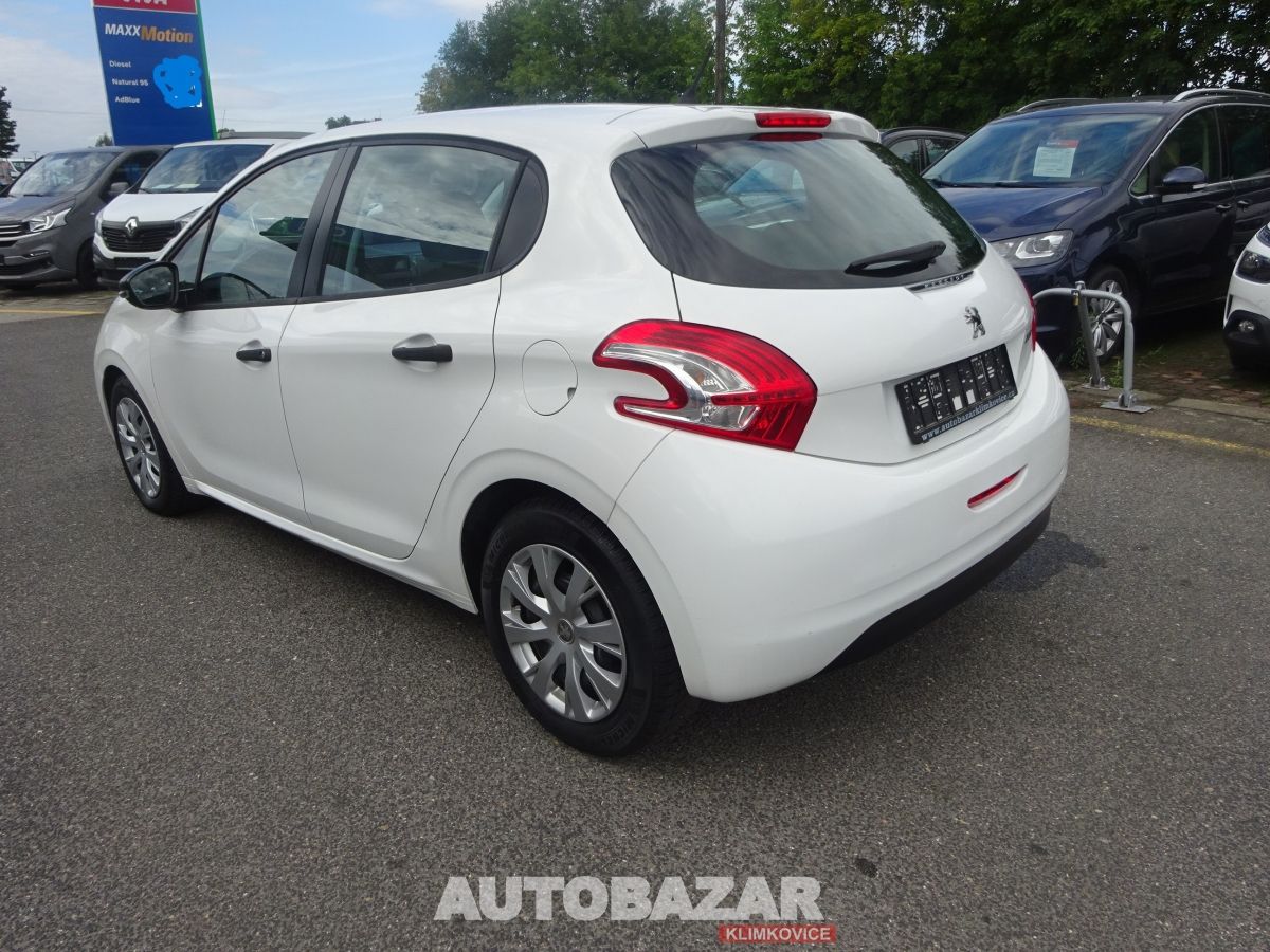 Peugeot 208, 1,6 hdi - fotka 6