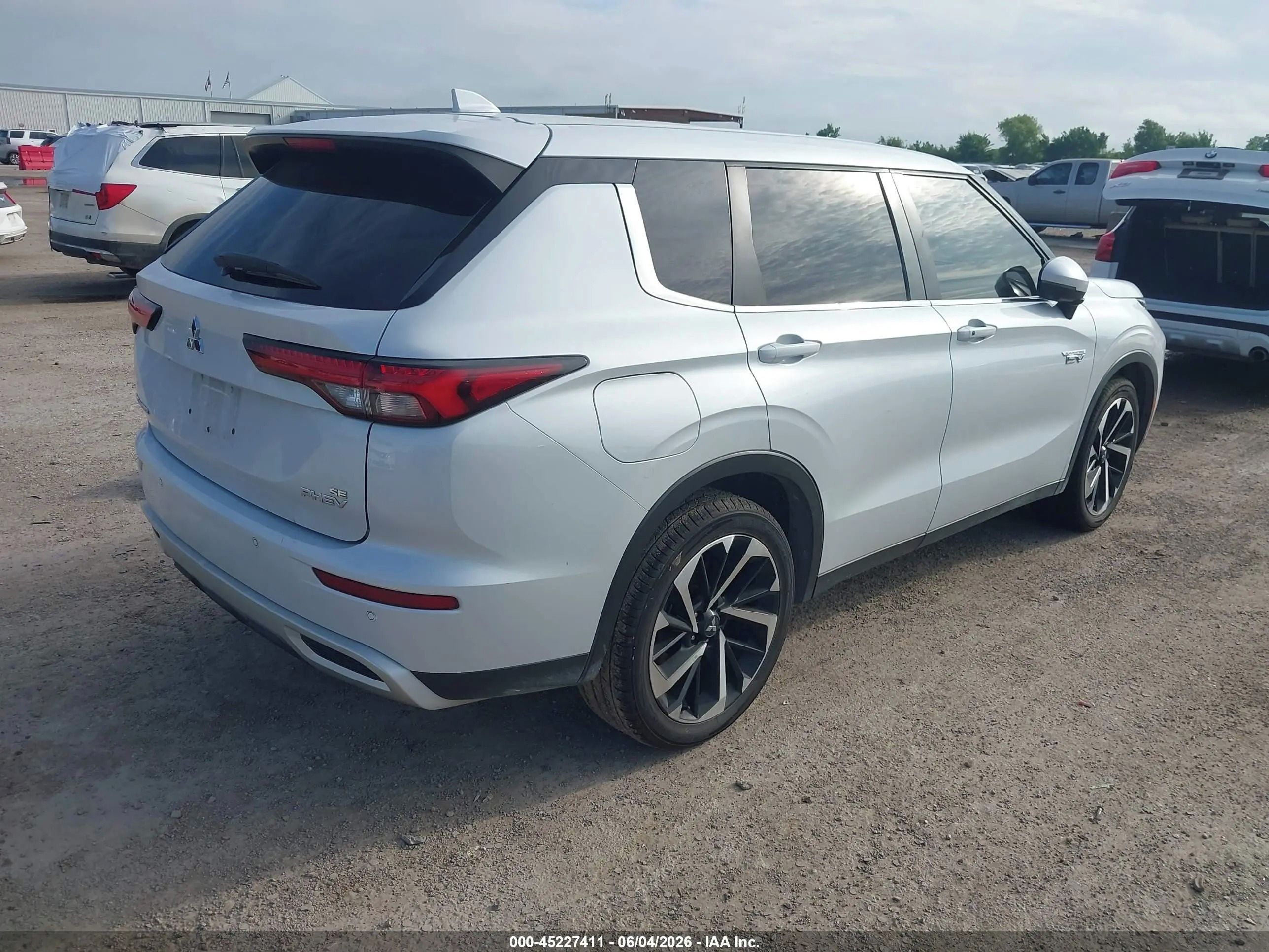 Mitsubishi Outlander, Auto na cestě - fotka 4