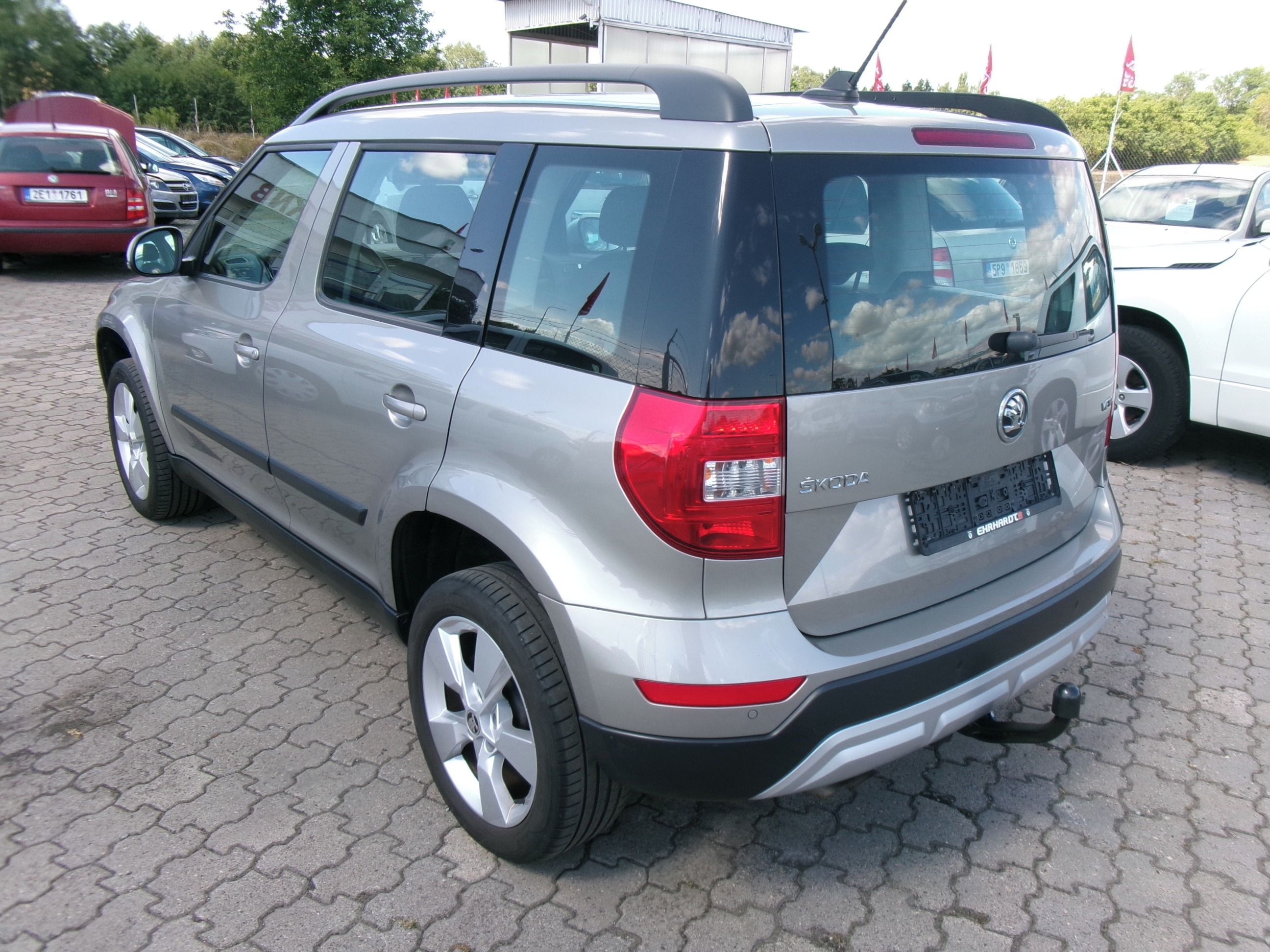 Škoda Yeti, 2.0TDi,103kw,2x kola - fotka 5