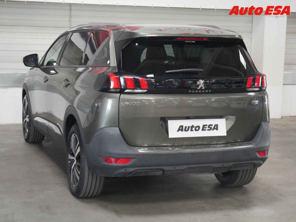 Peugeot 5008, 1.6 HDI - fotka 4