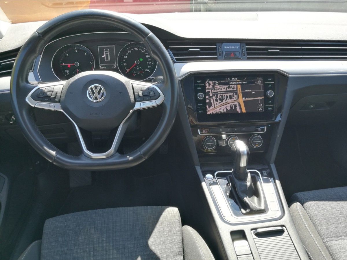 Volkswagen Passat, 2,0 TDI DSG - fotka 5