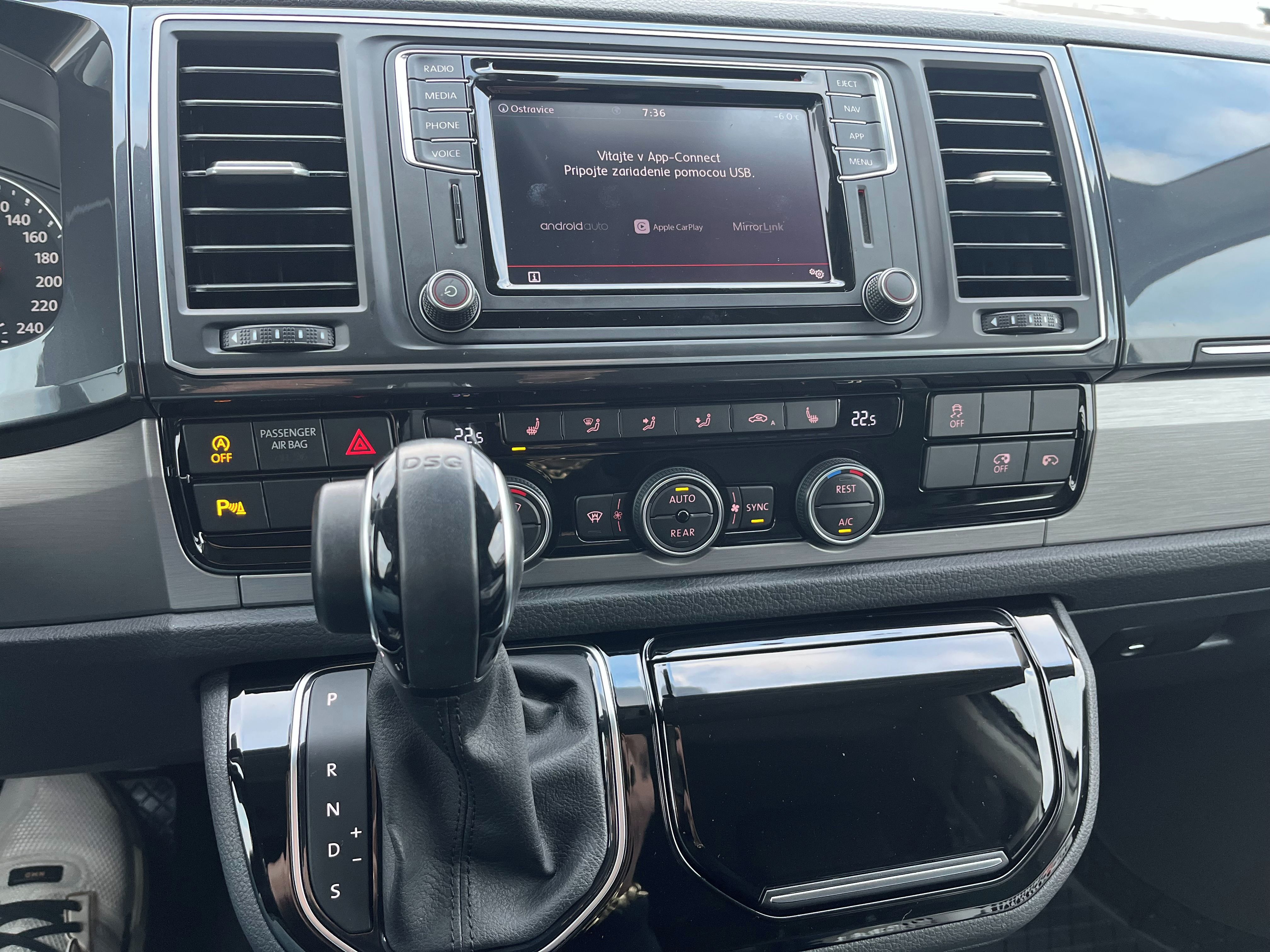 Volkswagen Multivan, 2.0tdi 146kW 4Motion DSG - fotka 4