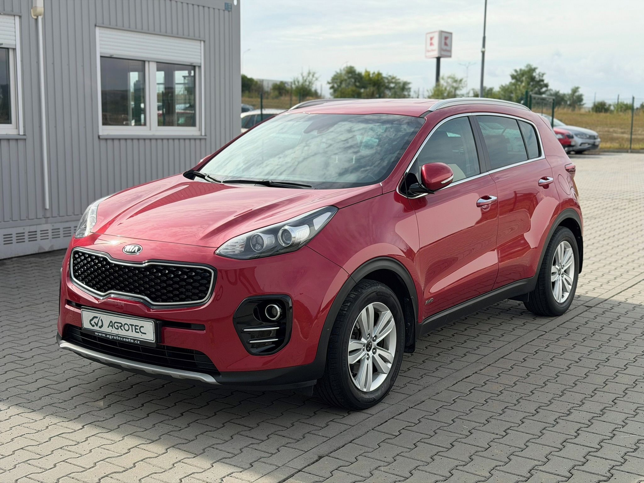 Kia Sportage, 1.6 T-GDi 130kW Exclusive 4x4 - fotka 3