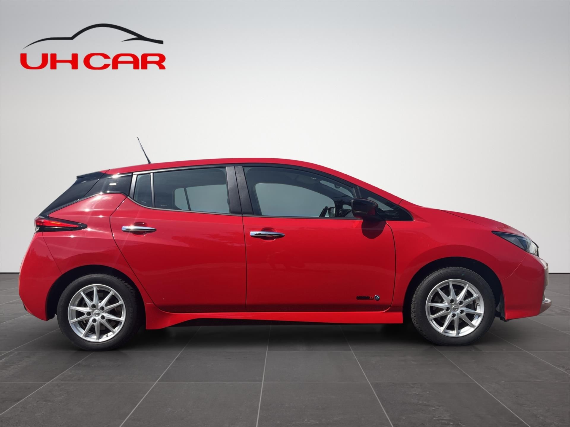 Nissan LEAF, 110kW  ACENTA NISMO 40kWh - fotka 4