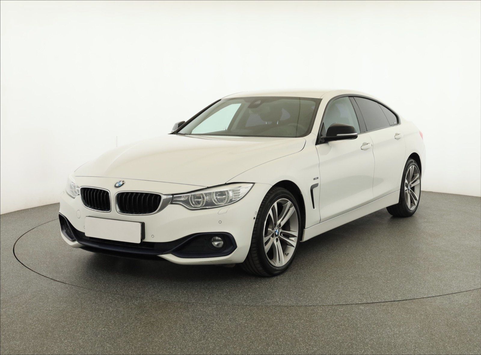 BMW Řada 4, 420d xDrive Gran Coupé , 4X4 - fotka 2