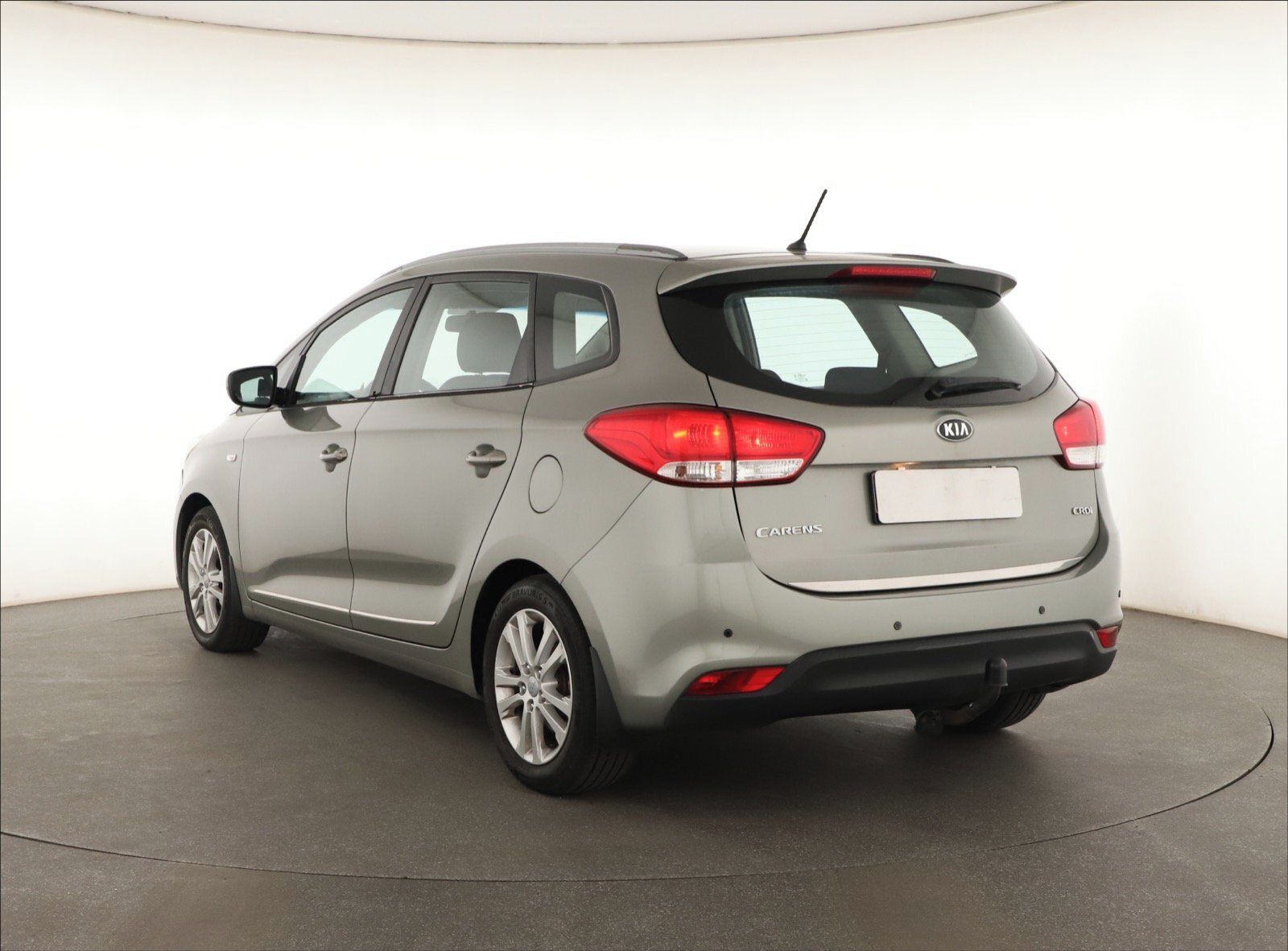 Kia Carens, 1.7 CRDi, Tempomat - fotka 4