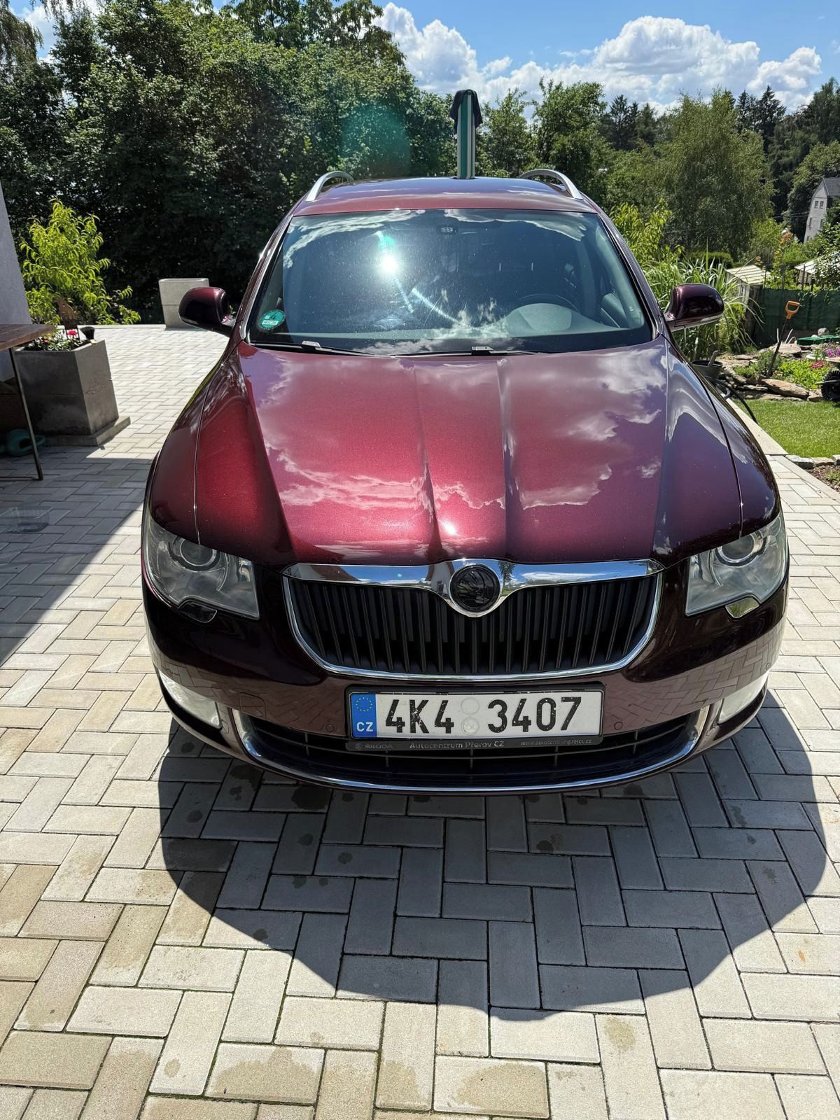 Škoda Superb - fotka 2
