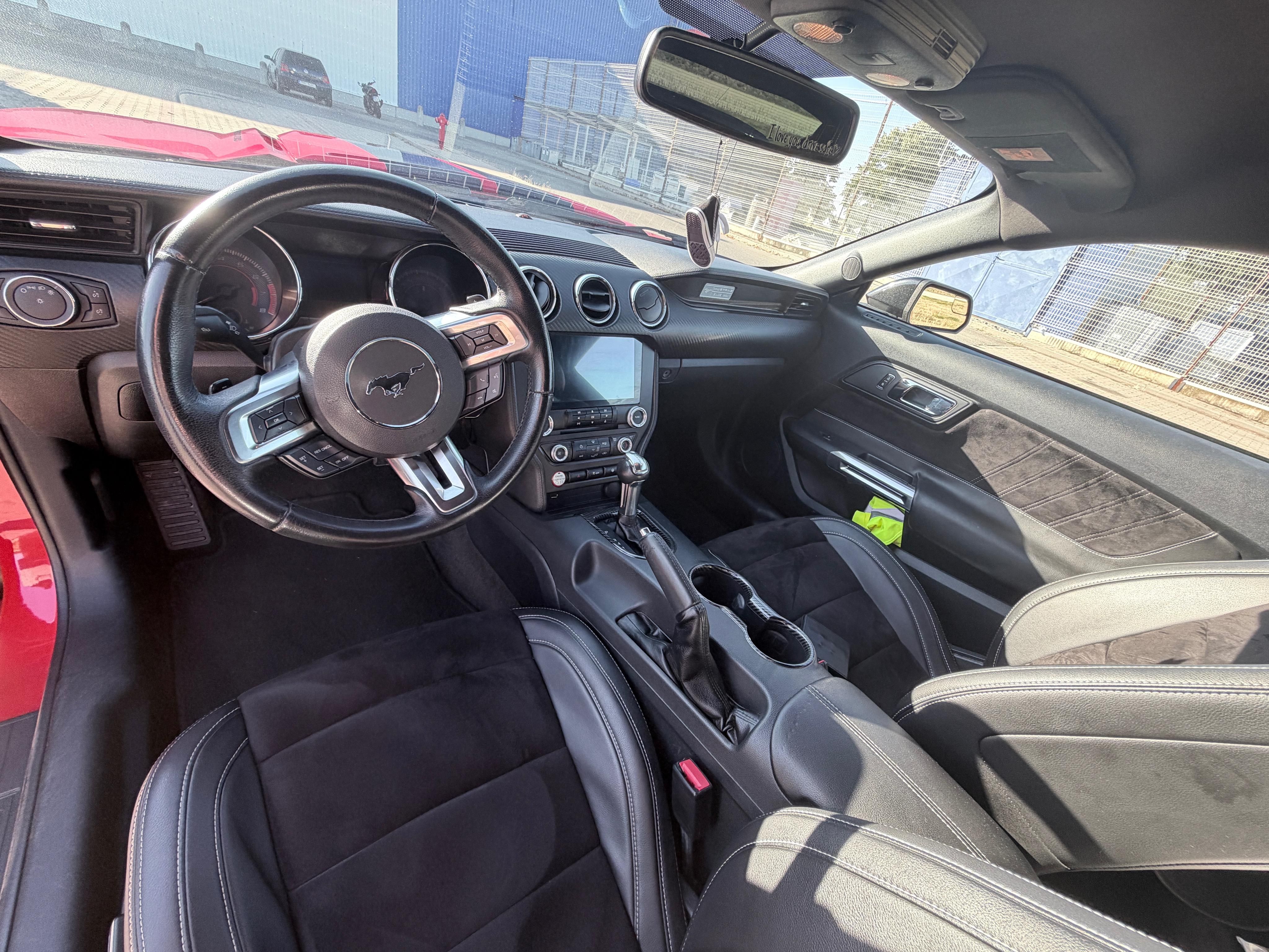 Ford Mustang, 3,7 V6 2016 - fotka 4