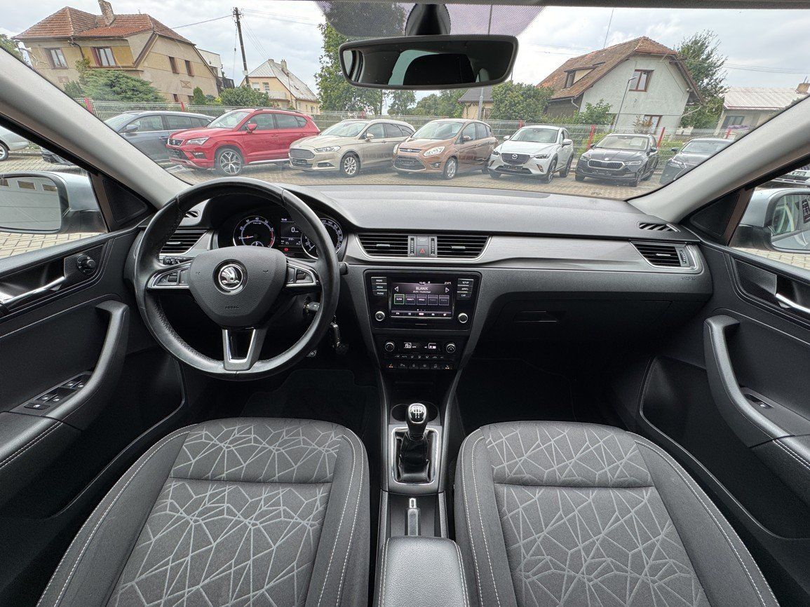 Škoda Rapid, 1.0TSi Xenony Digi Klima DAB - fotka 6