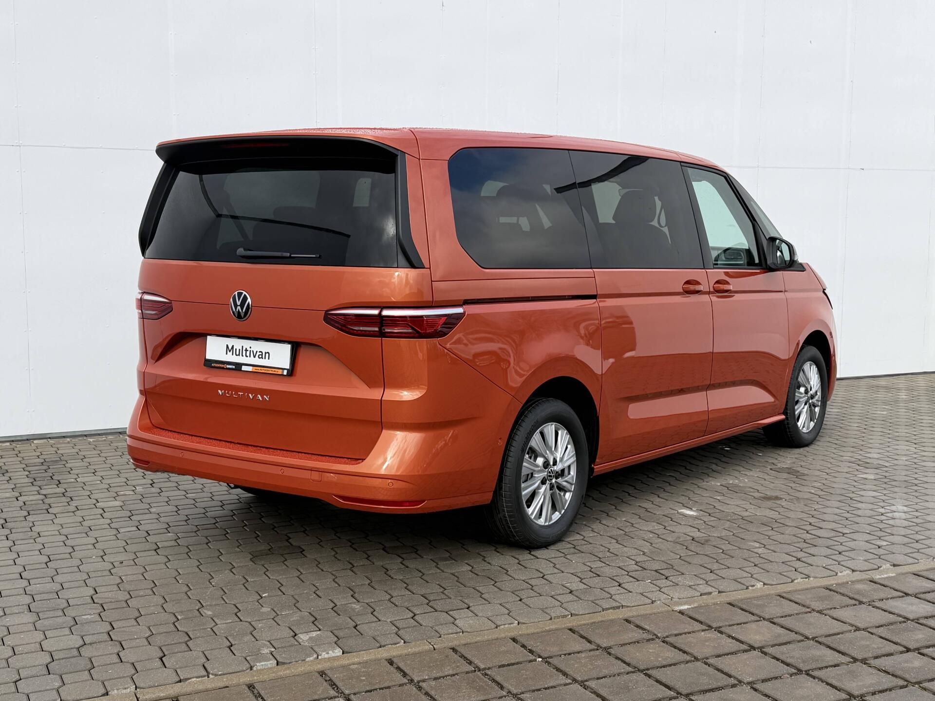 Volkswagen Multivan, Long Life 7DSG 2,0 TDI - fotka 2