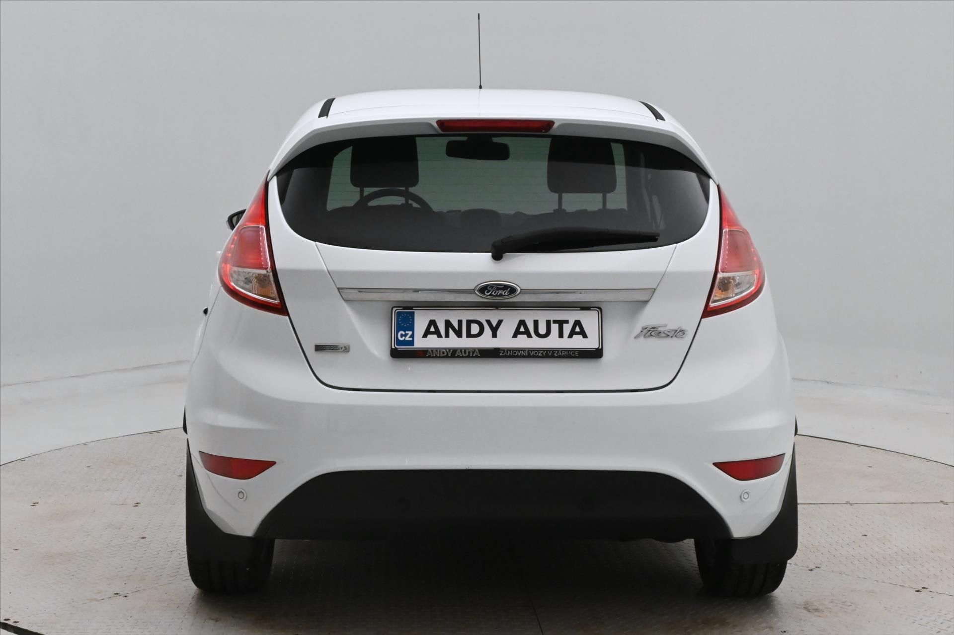 Ford Fiesta, 1,0 EcoBoost 74 kW Titanium - fotka 4