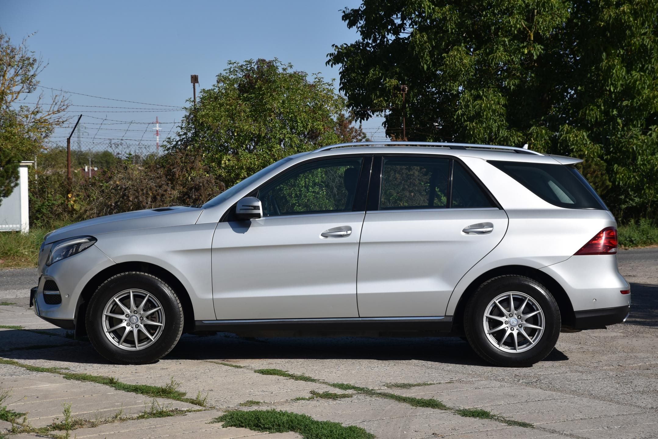 Mercedes-Benz GLE, 350 d 4MATIC FACE,NAVI,LED,ČR - fotka 5