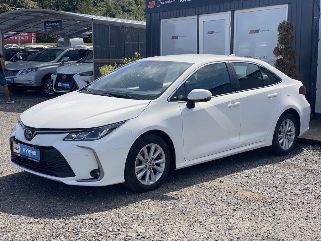 Toyota Corolla, 1.8HEV, ČR, ComTech, DPH - fotka 4