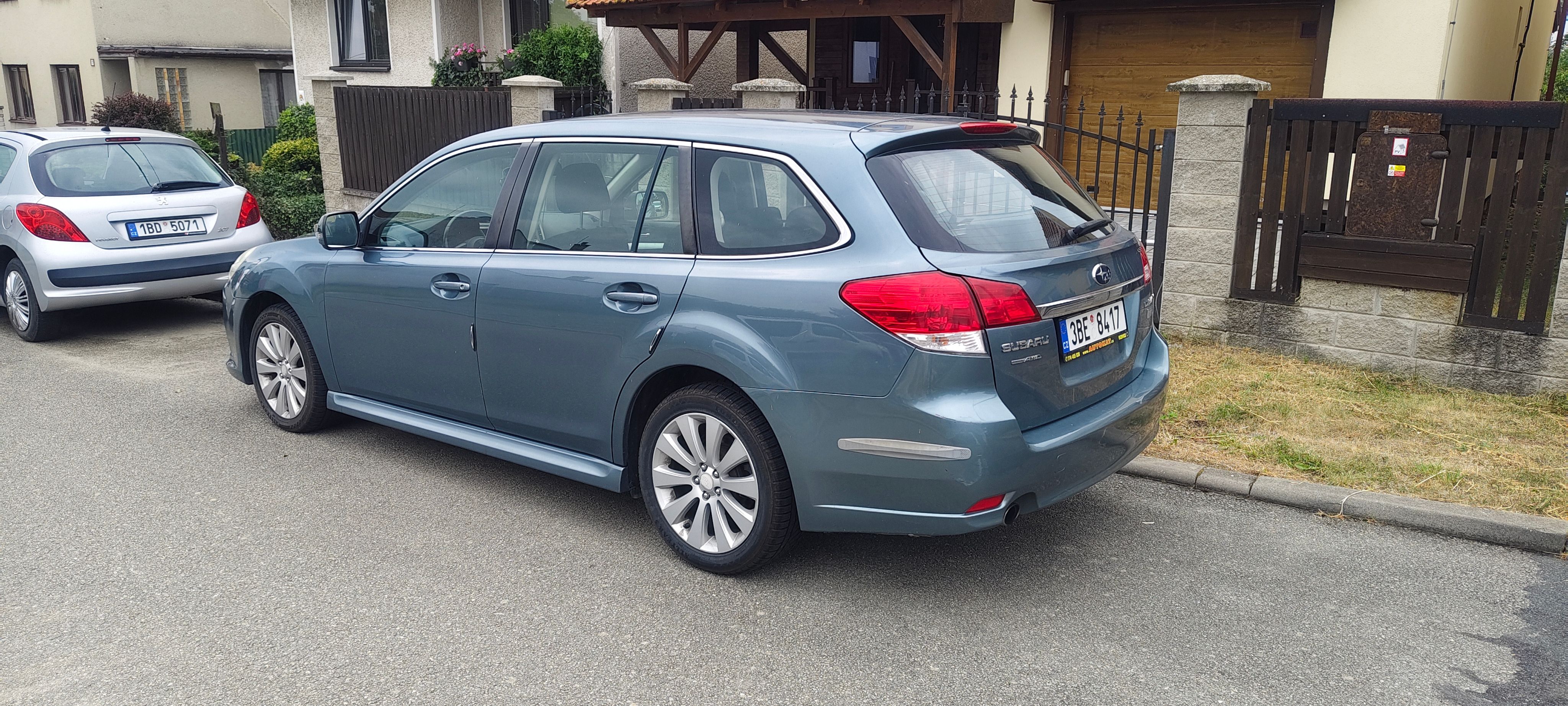 Subaru Legacy, SUBARU Legacy 4x4 - 2.0TDi kom - fotka 5