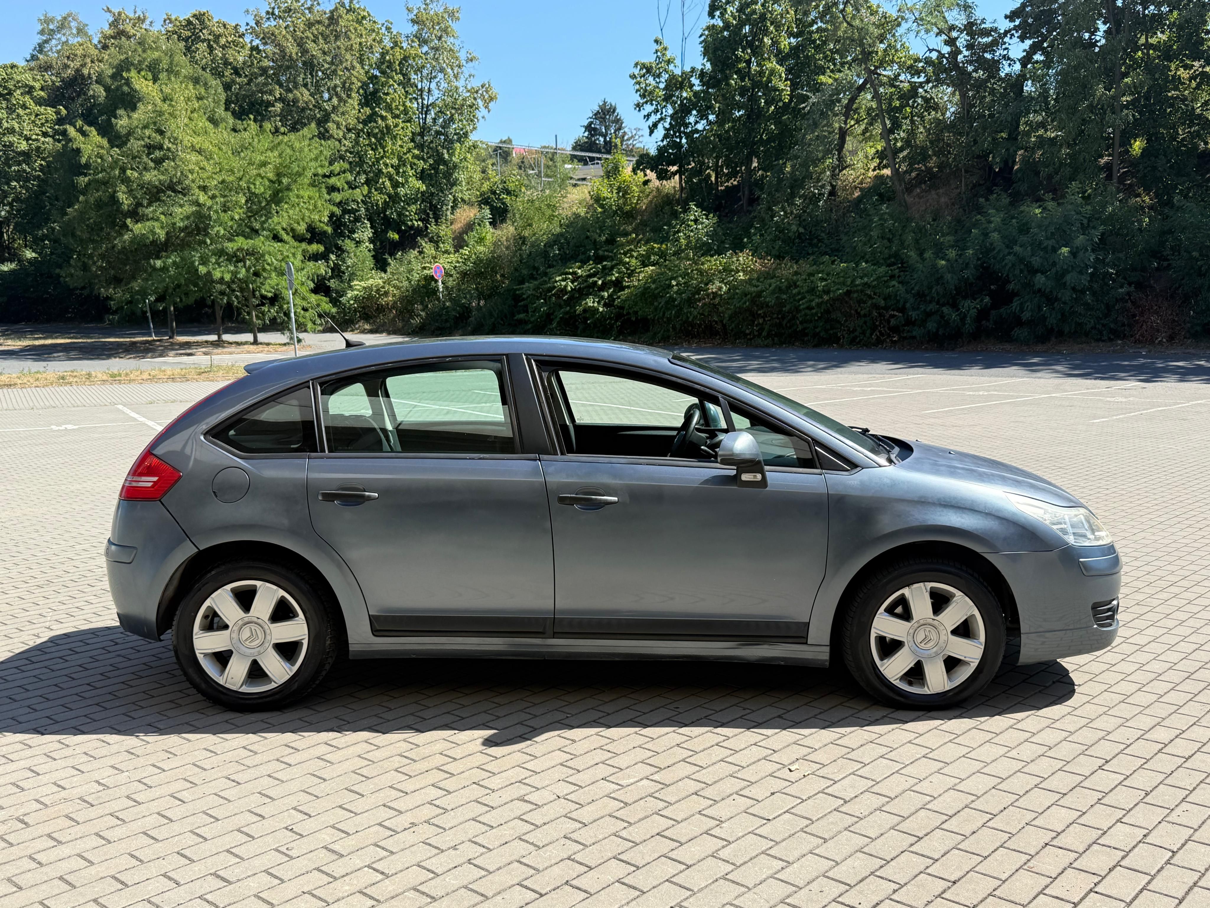 Citroën C4, 1.6HDI 16V, 80kw Tažné 1.63T - fotka 6
