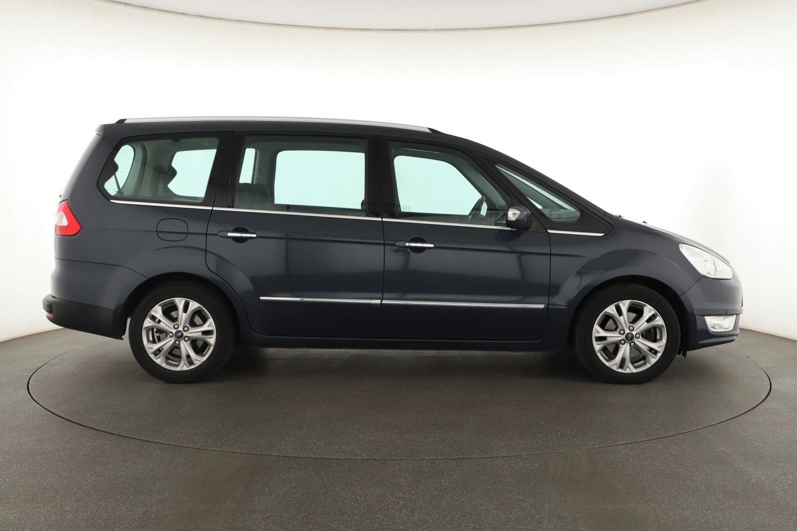 Ford Galaxy, 2.0 TDCi, Automat, 7 míst - fotka 6