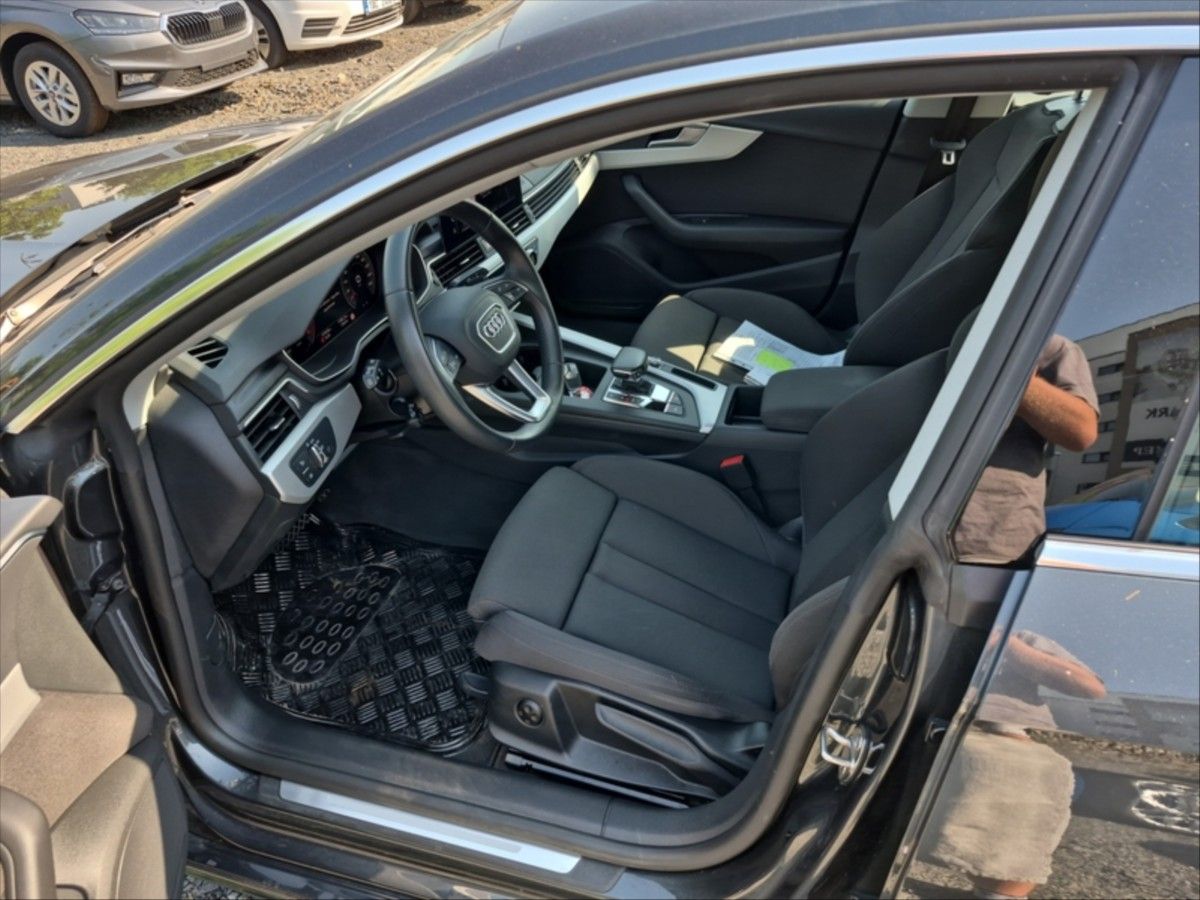 Audi A5, 2,0 TFSi S-Tronic SportBack - fotka 6