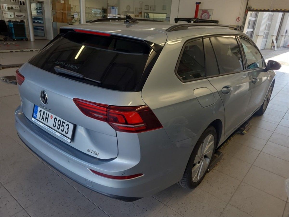 Volkswagen Golf, 1,5 TSi 85kW DSG Life - fotka 3