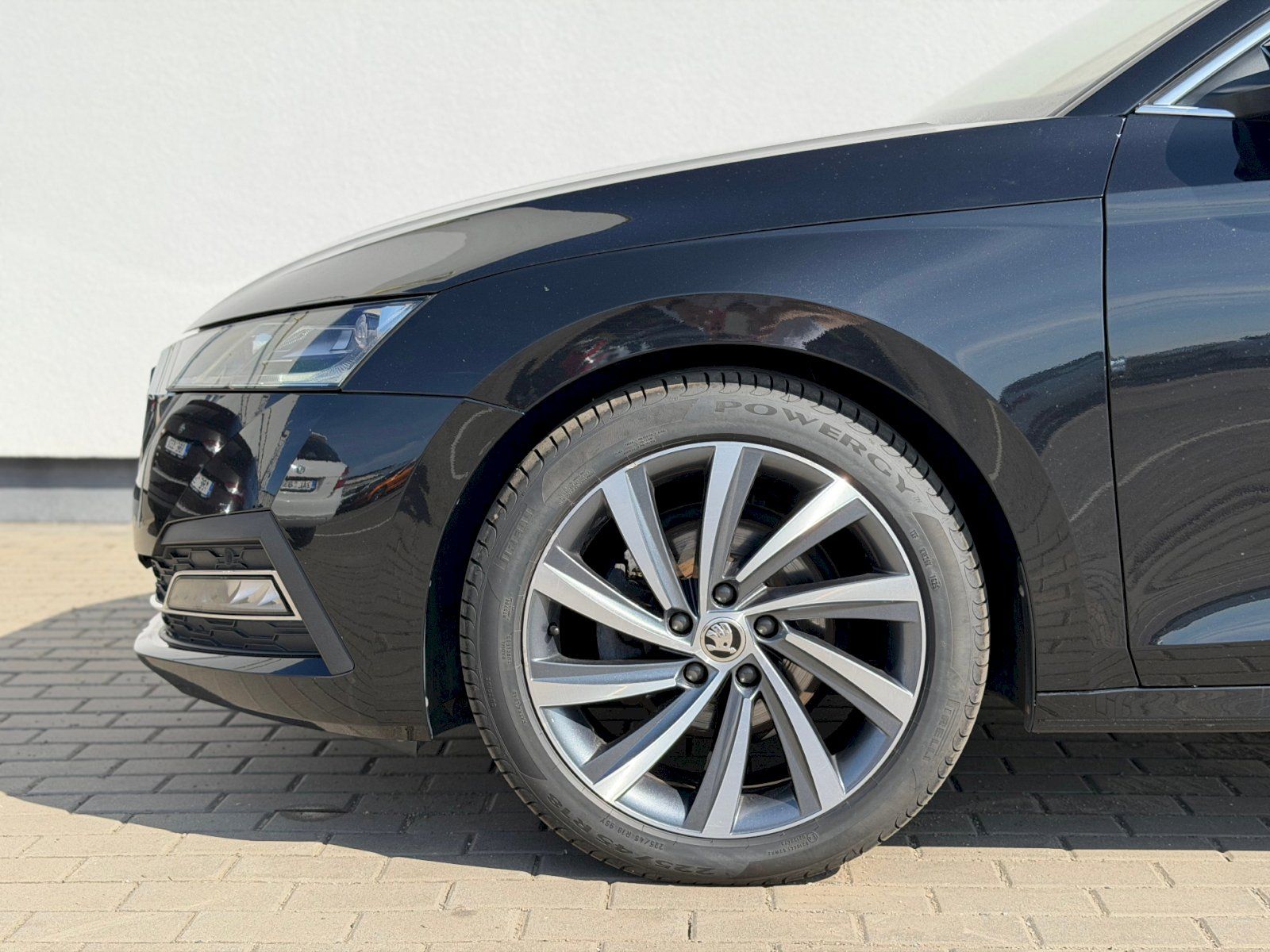 Škoda Octavia, 2.0TDi 110kW DSG STYLE - fotka 6