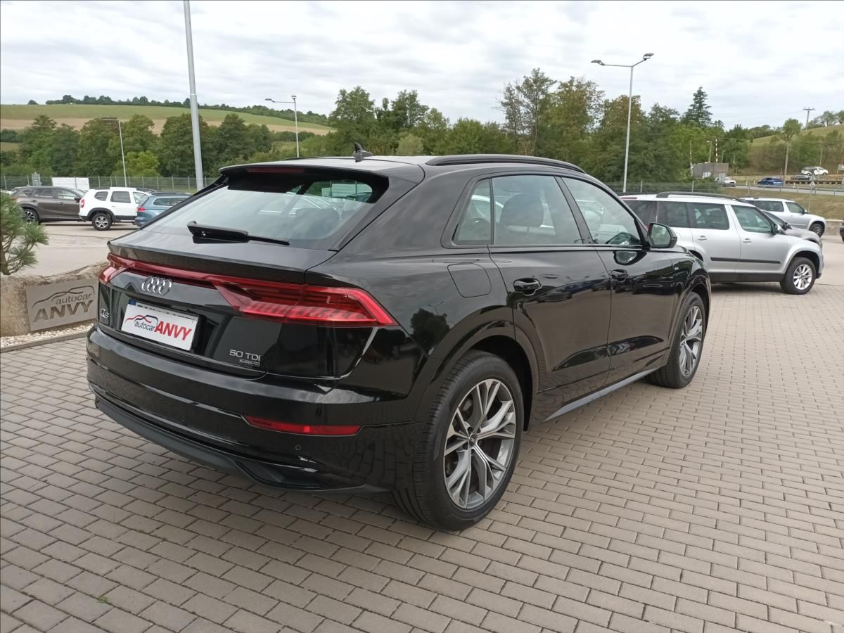 Audi Q8, 3,0 TDI,210KW,S-line,1MAJ,LED, - fotka 5