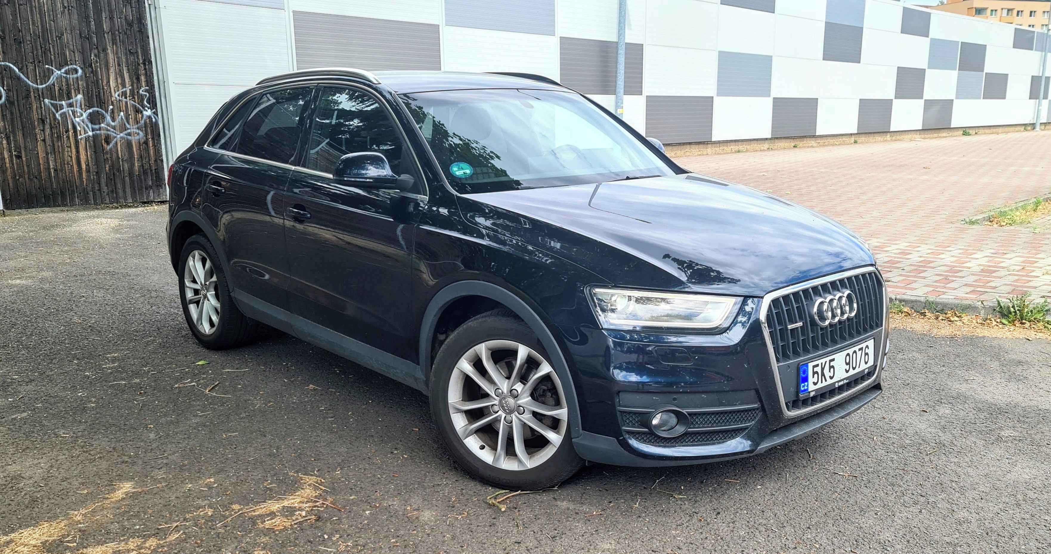 Audi Q3, 2.0TDI 130kW Quattro S-Tronic - fotka 3