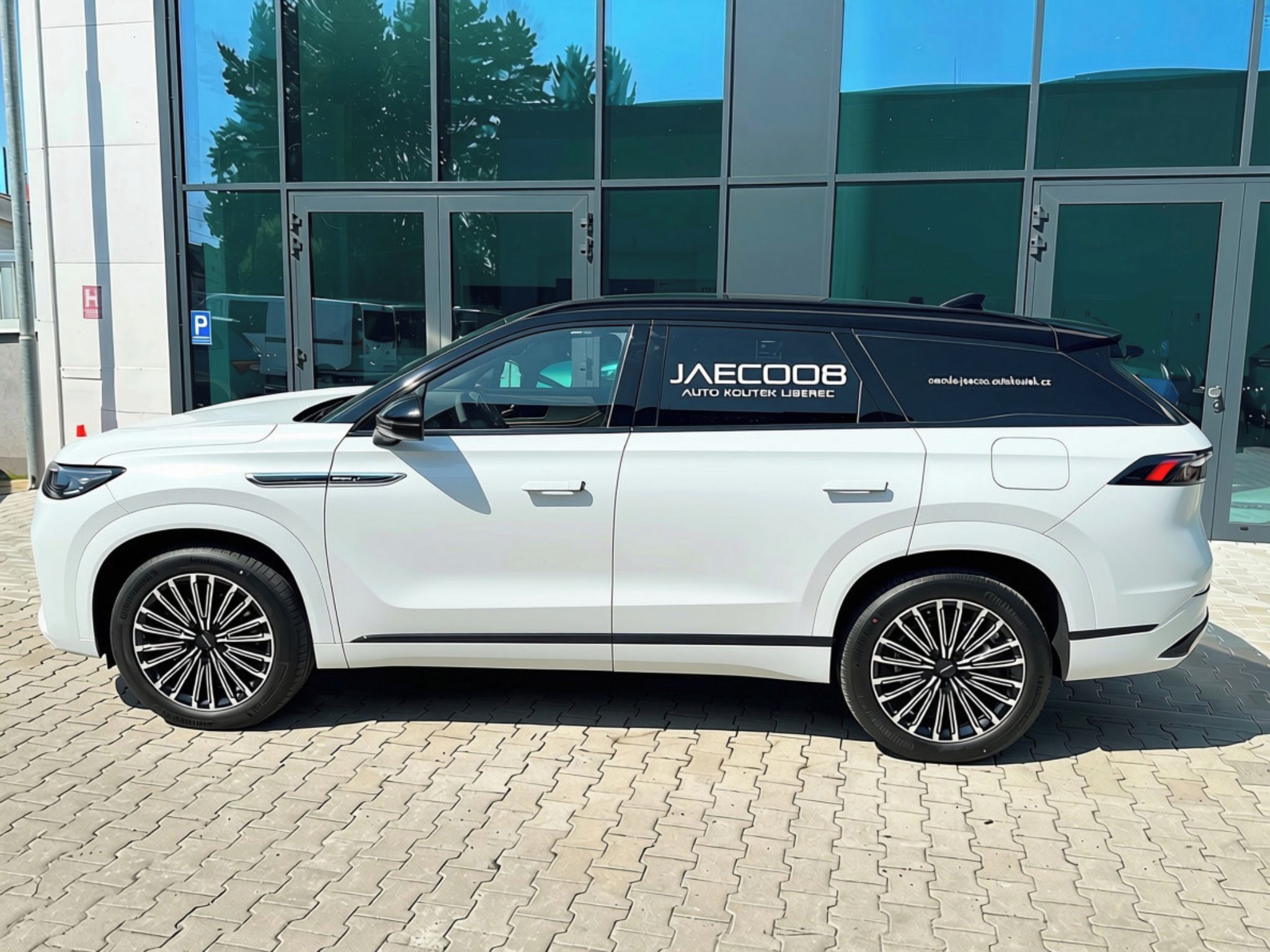 Jaecoo 8, PHEV, exclusive, 315kw - fotka 4