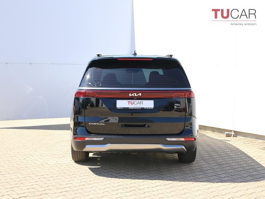 Kia Carnival, 2.2 Diesel Automat 6+3 místa - fotka 5