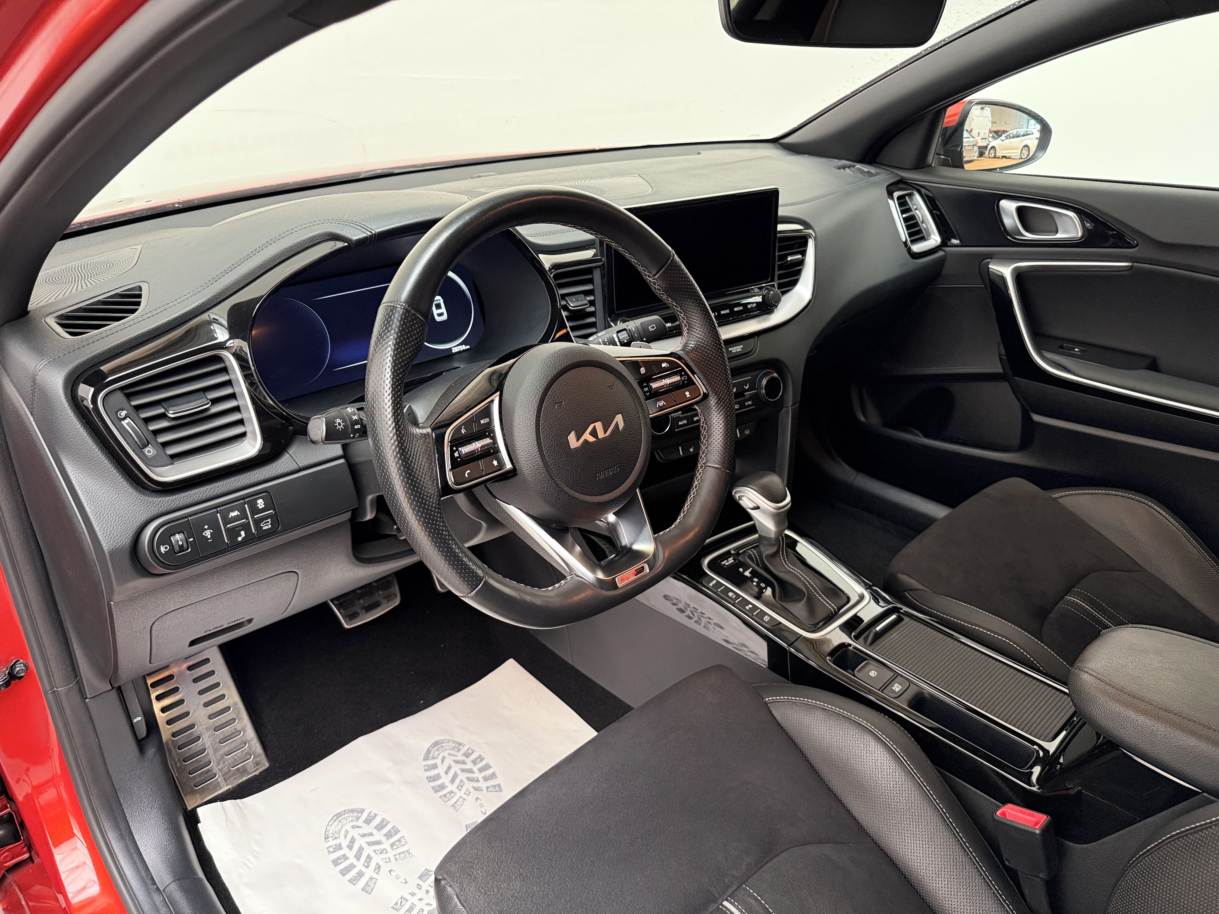 Kia ProCeed, 1.5 T-GDI GPF GT-Line Plus DCT - fotka 5