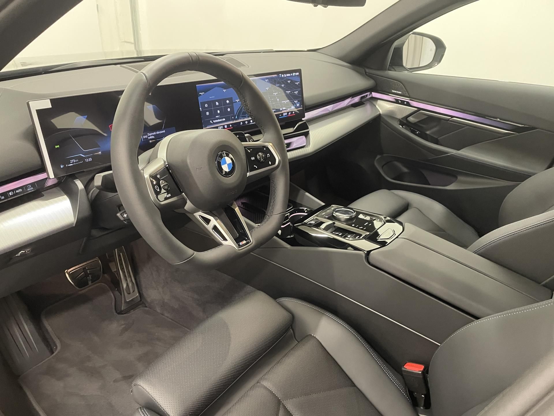 BMW Řada 5, 540d xDrive, Mpaket - fotka 6