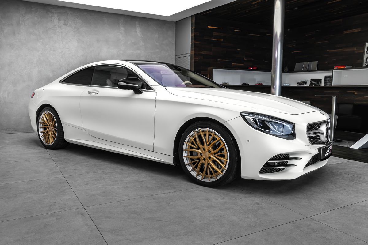 Mercedes-Benz Třídy S, Coupe 4M Designo - fotka 4