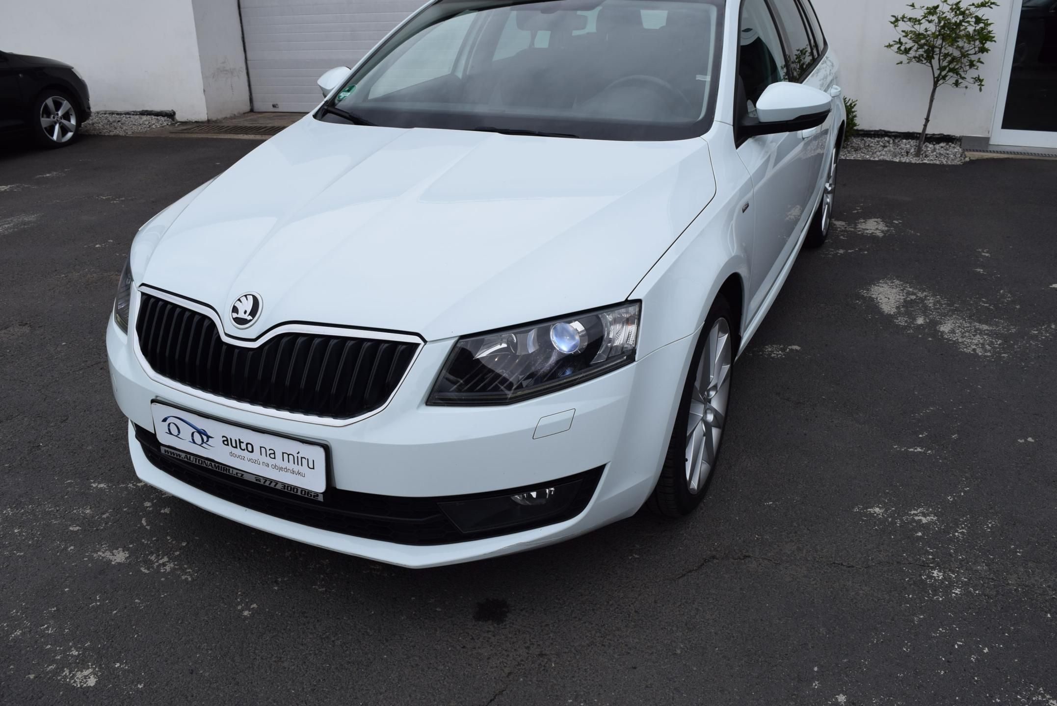 Škoda Octavia, 2.0TDI 110kw ED. JOY BIXEN TAŽ - fotka 2