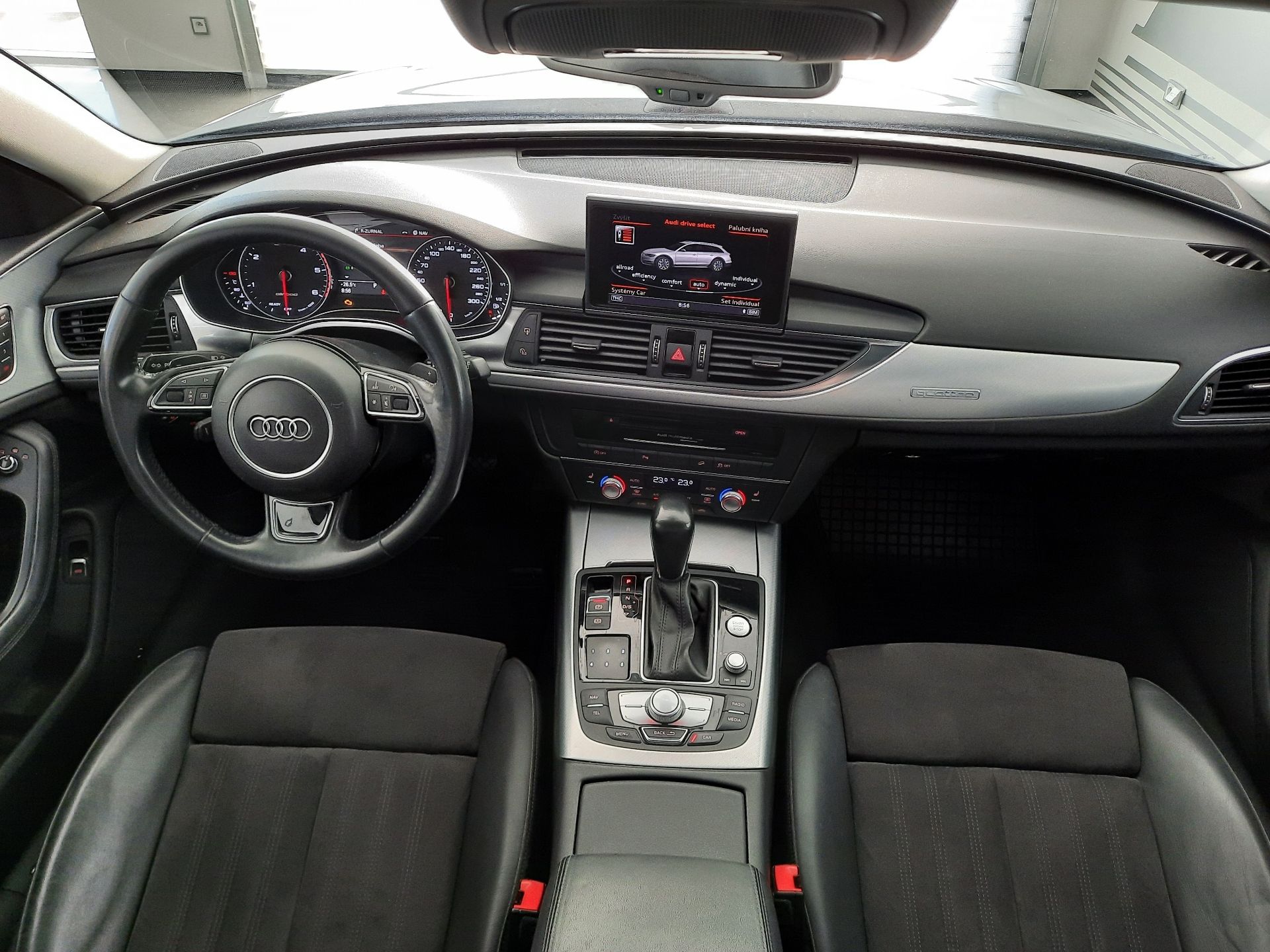 Audi A6 allroad, 3.0 TDI quattro (200kW/272k) S - fotka 5