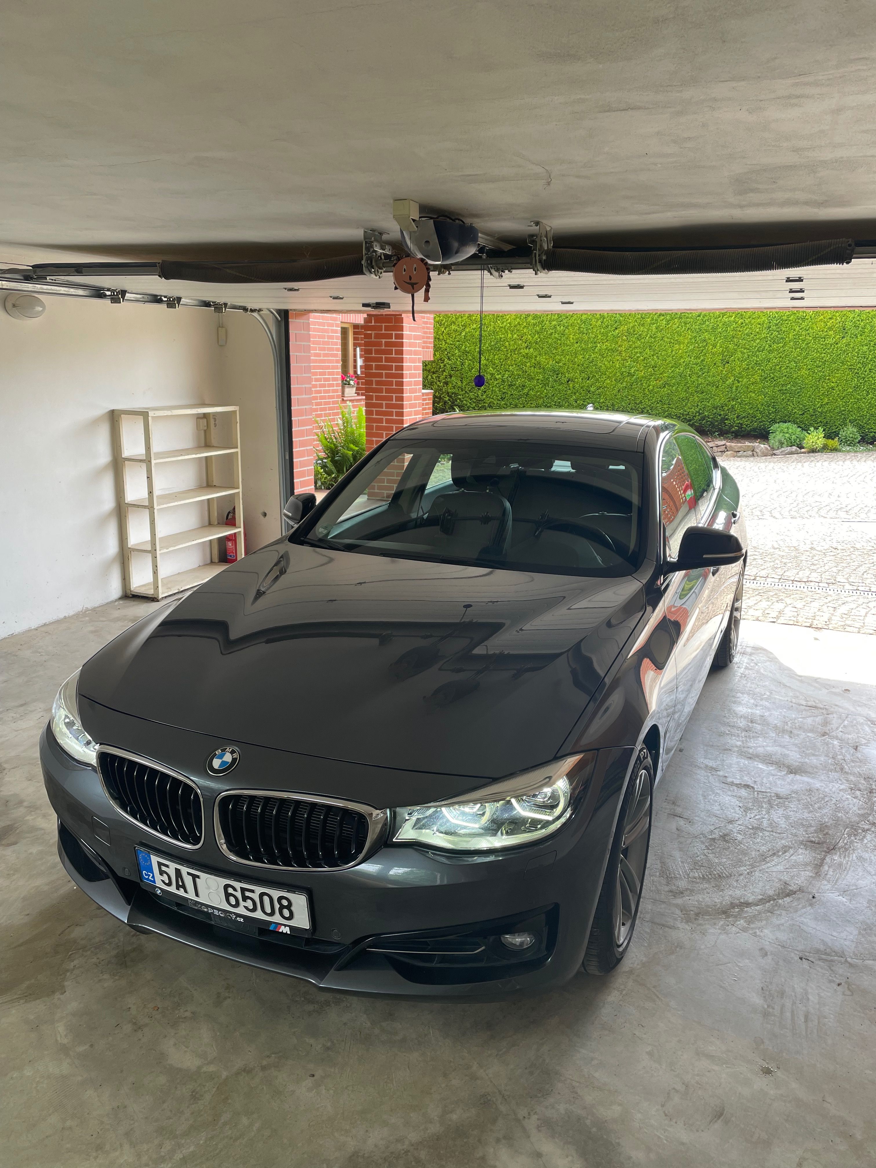 BMW Řada 3, BMW GT 330d xDrive, nové v ČR - fotka 2