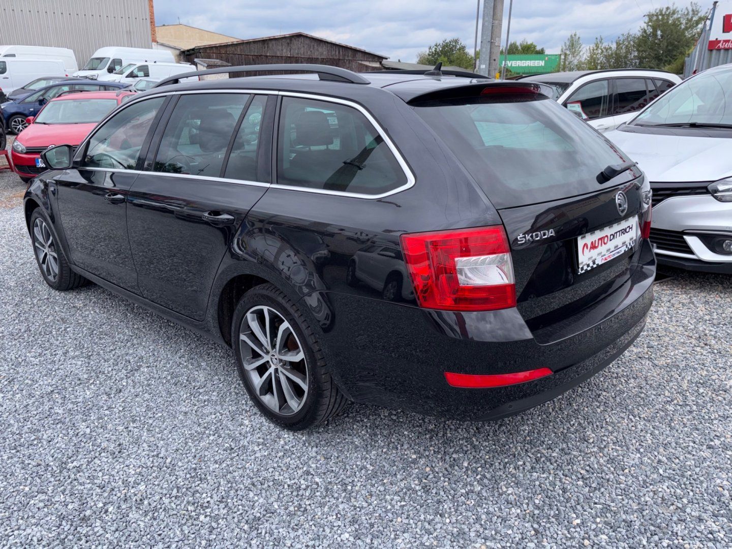 Škoda Octavia, 1.4 TSi EDITION - fotka 4