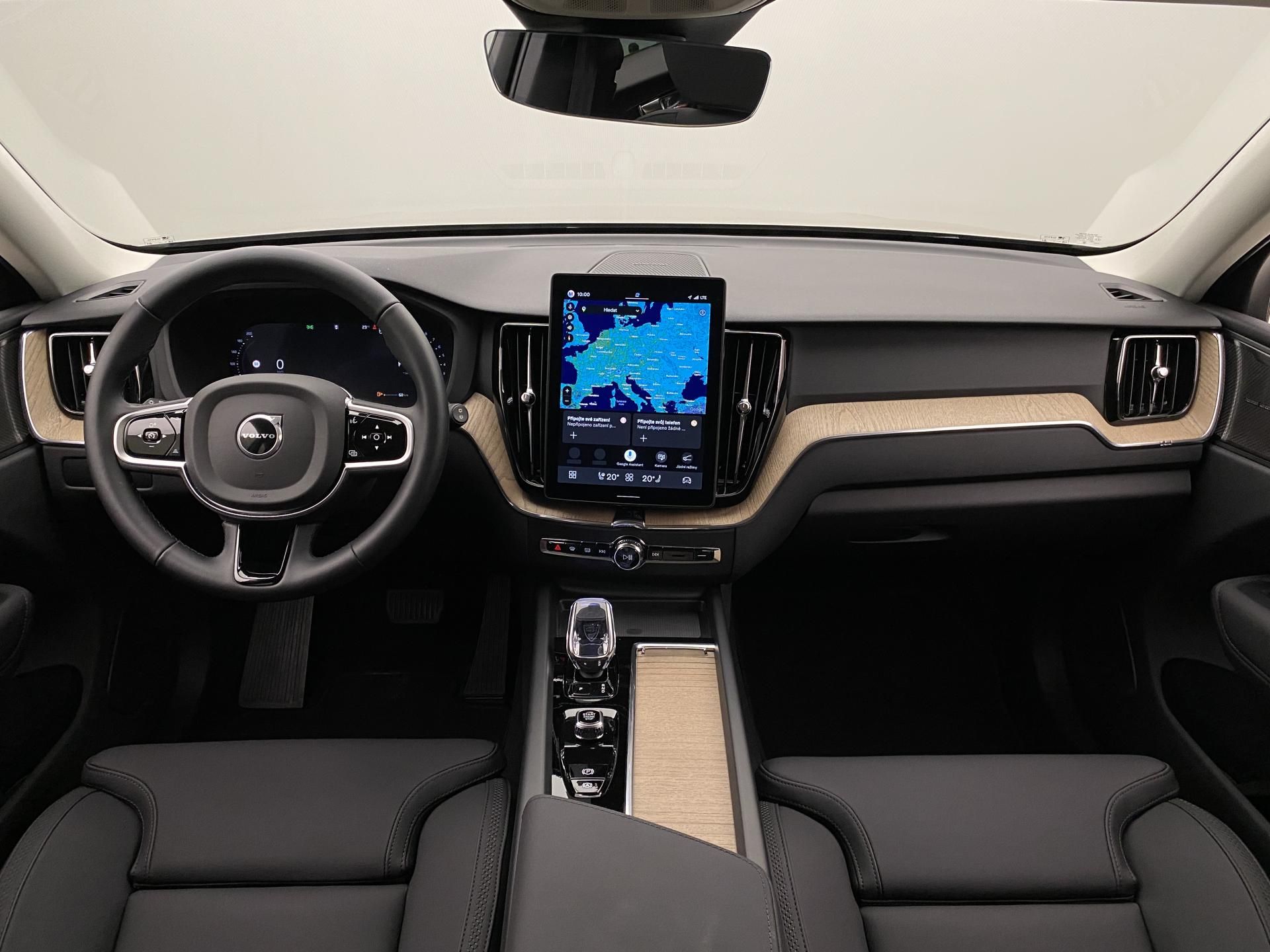 Volvo XC60, B5 AWD PLUS DARK VZDUCH - fotka 2