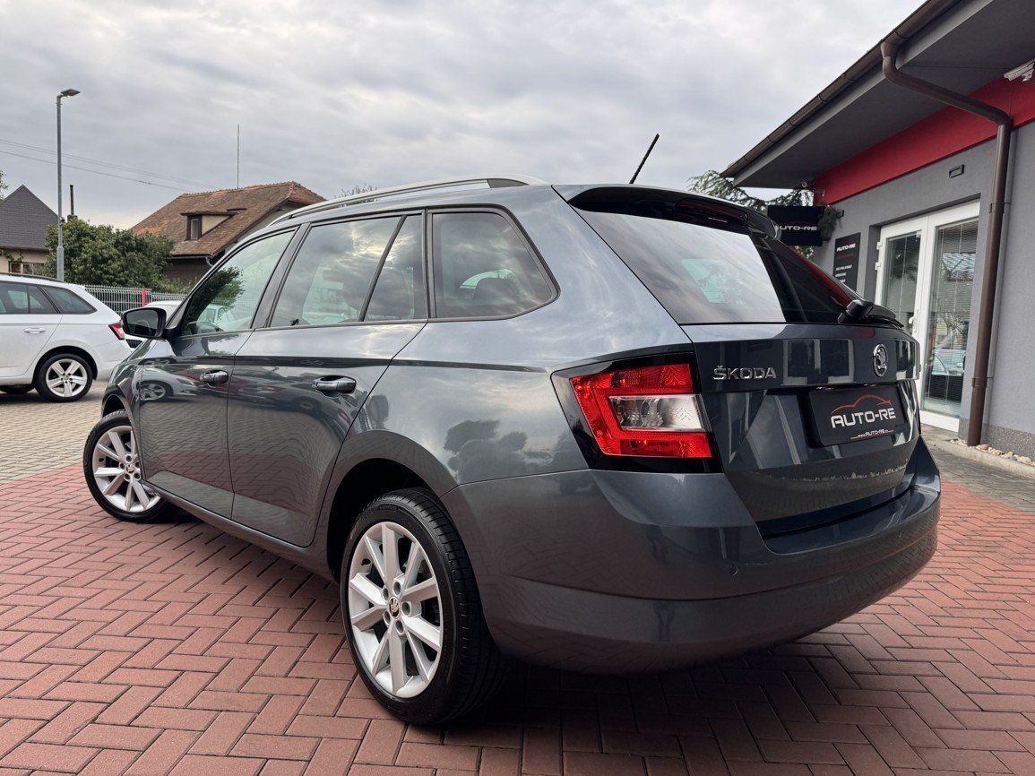 Škoda Fabia, 1.2TSi 81kW Navi Digi Klima - fotka 3