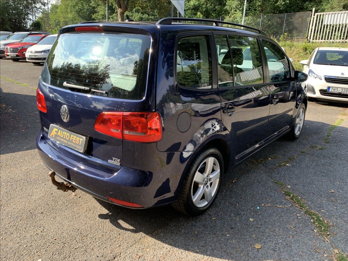 Volkswagen Touran, 1,6 TDI DSG - fotka 5