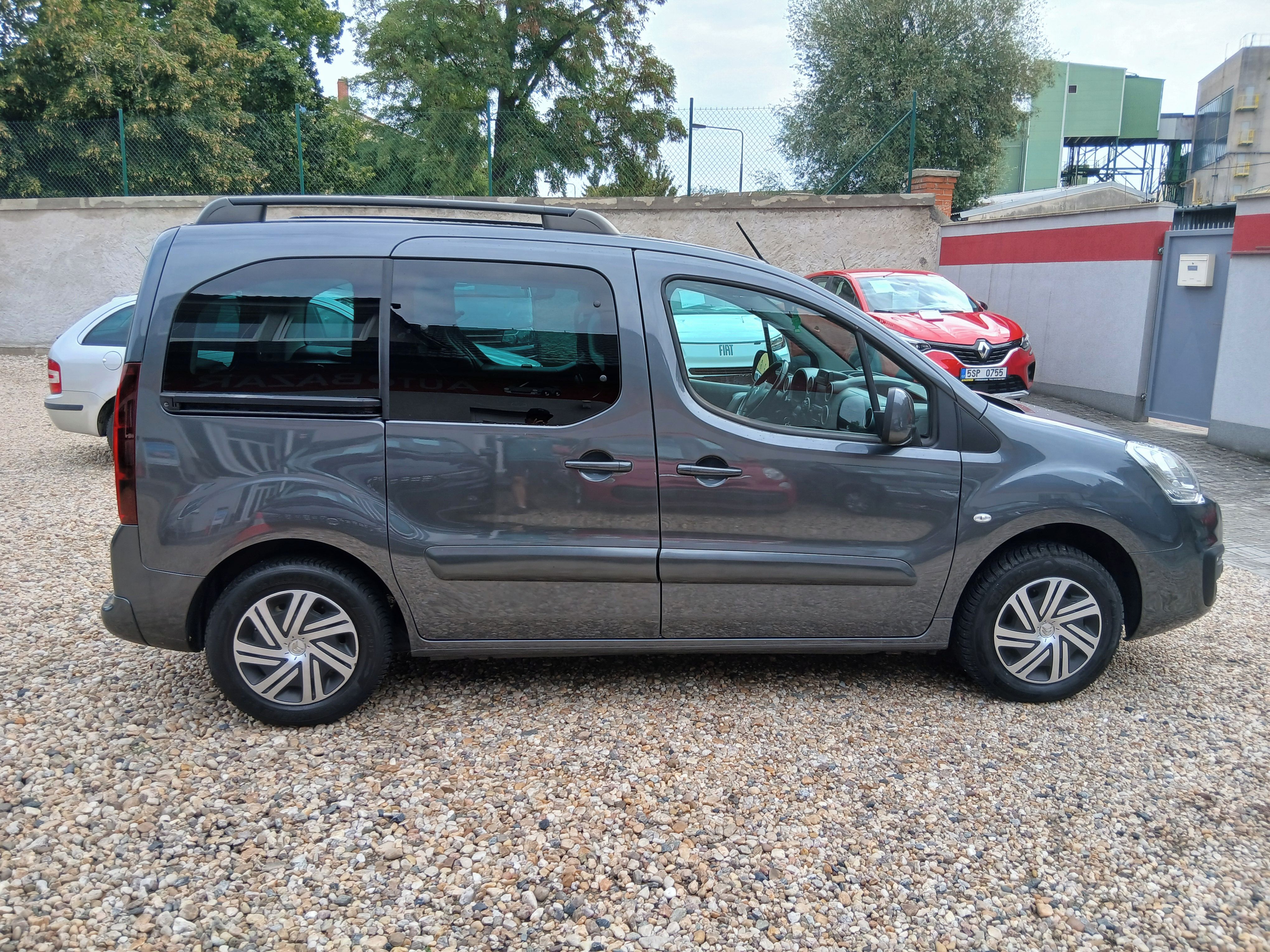 Citroën Berlingo, 1.6HDi 73KW Automat Panorama - fotka 4