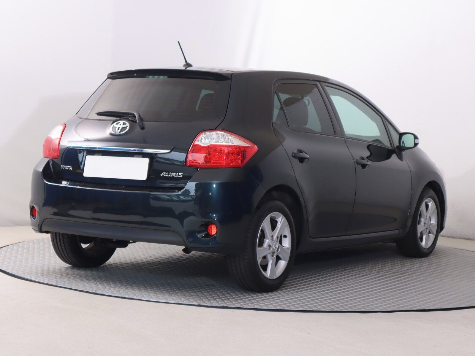 Toyota Auris, 1.4 D-4D, Navi - fotka 5