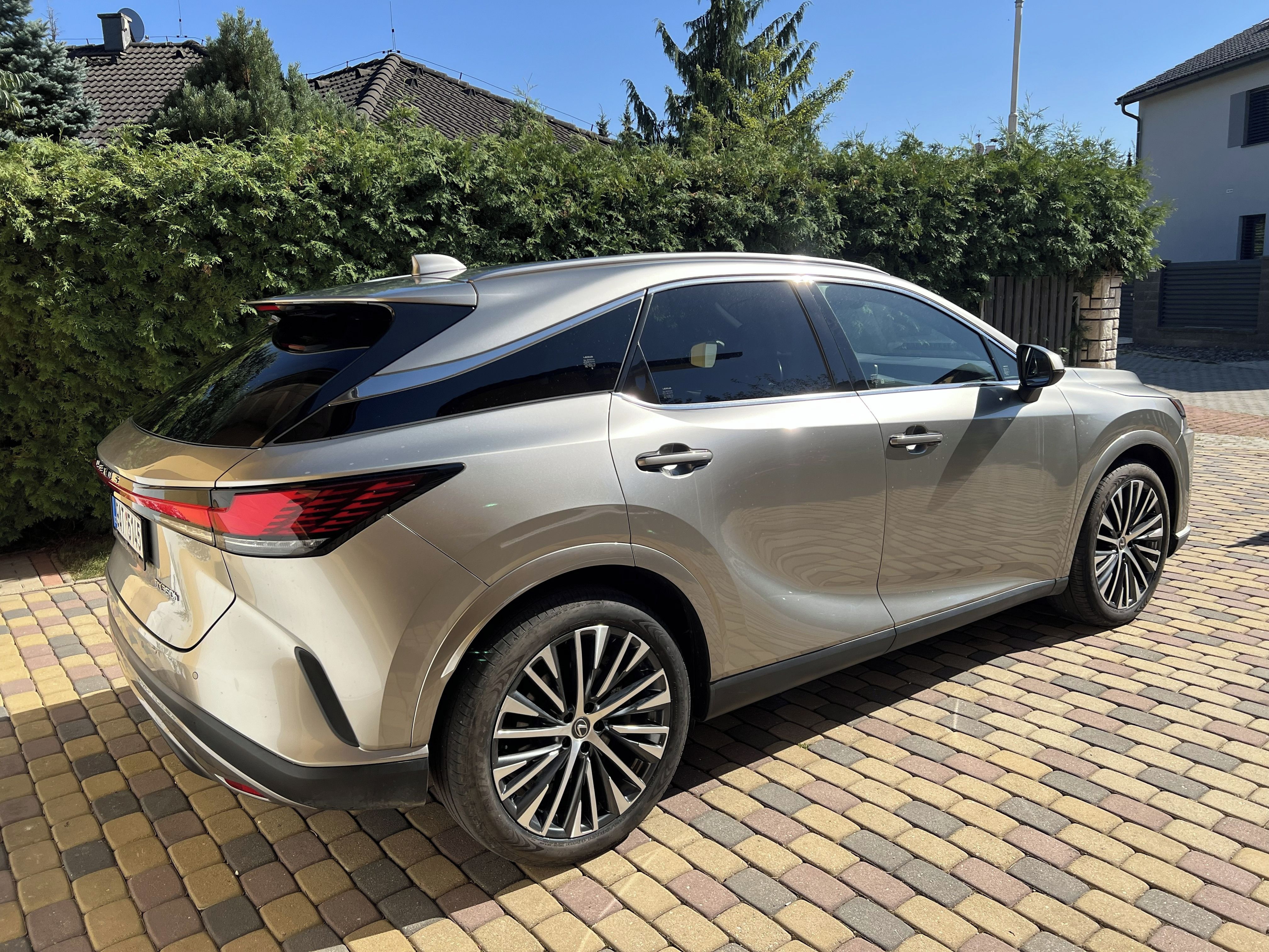 Lexus RX 350h, 2.5 HEV, 4x4, Executive,ČR,DPH - fotka 4
